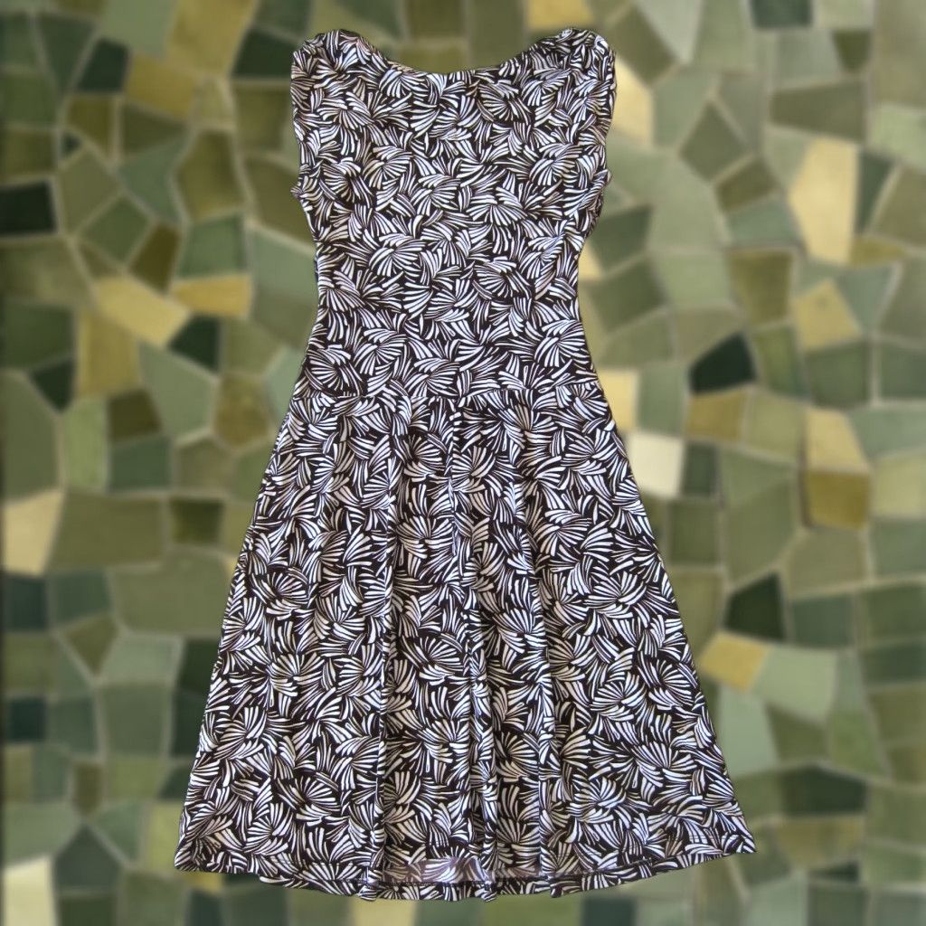 Vintage En Focus Studio Dress Brown White Floral Stretch Cap Sleeve Empire Sheath Size 6 Size M / US 6-8 / IT 42-44 - 1 Thumbnail