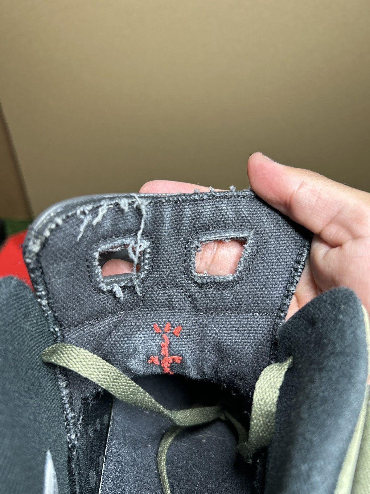 Jordan Brand × Travis Scott Jordan 6 Travis Scott Olive Size US 11.5 / EU 44-45 - 14 Thumbnail
