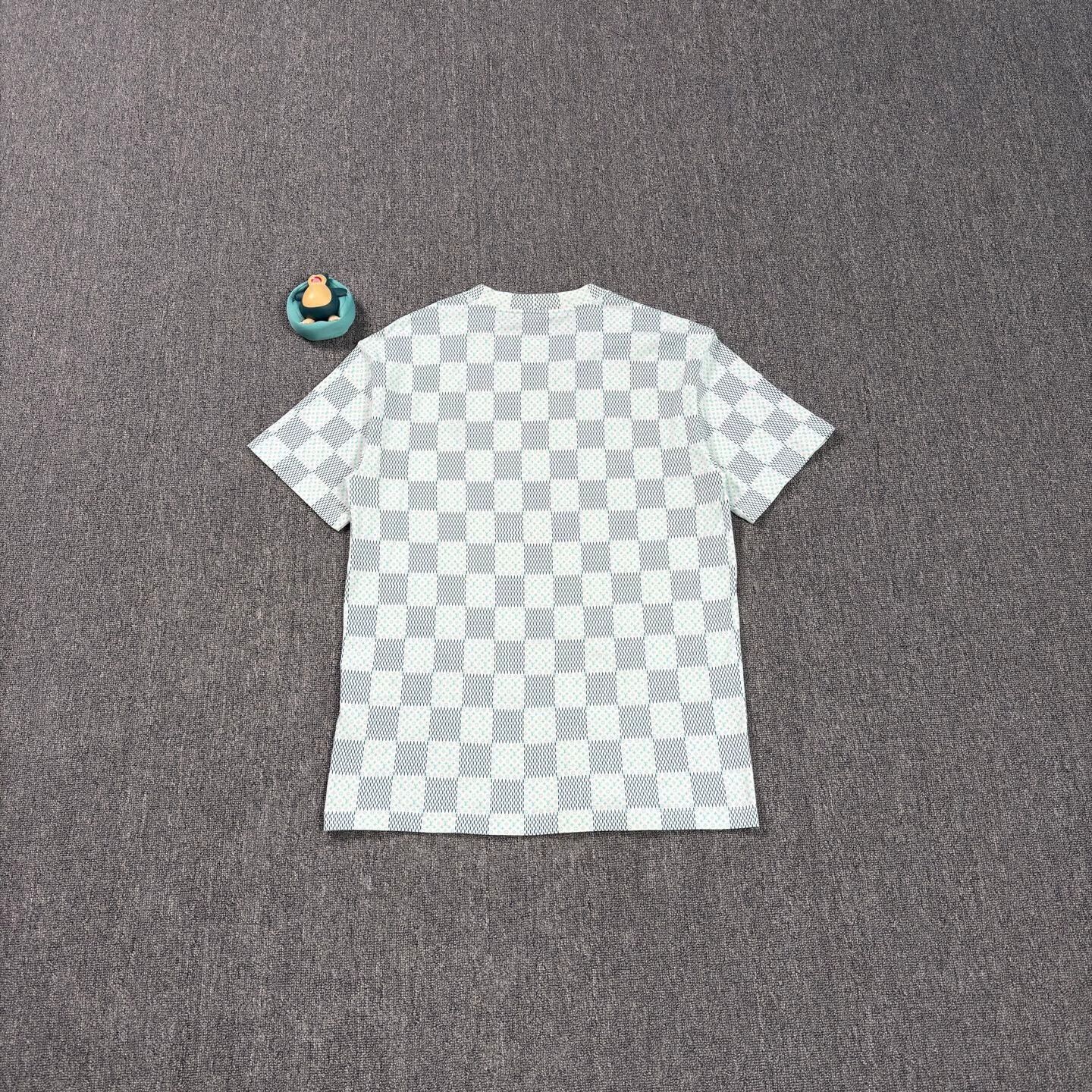Louis Vuitton LV white green Monogram short-sleeve T-shirt M like new Size US M / EU 48-50 / 2 - 2 Thumbnail