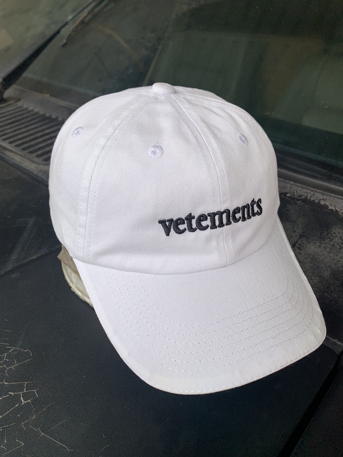 image of Vetements X Reebok Hat in White, Men's