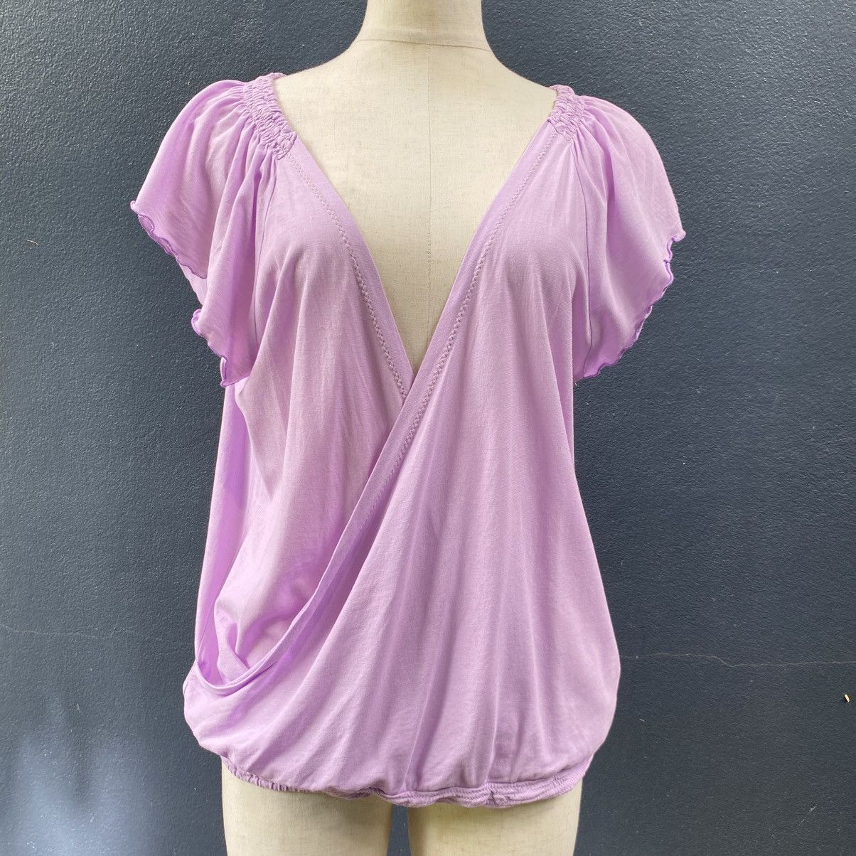 Tsumori Chisato Tsumori Chisato Lilac Draped V-Neck Top Size XS / US 0-2 / IT 36-38 - 21 Thumbnail