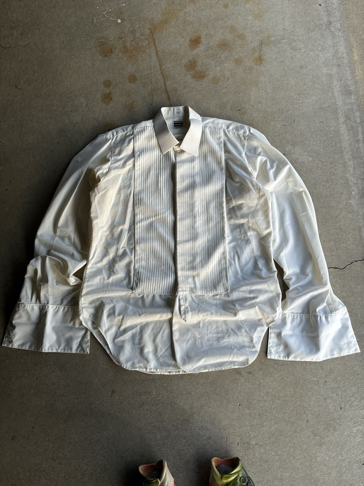 Crazy 70s Lloyd Made In England Cream White Poly Button Up