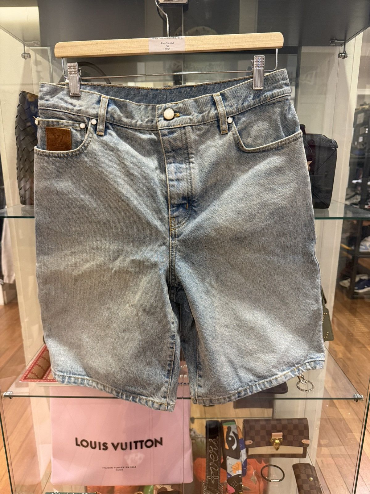 Louis Vuitton Louis Vuitton Staple Edition Denim Shorts Size US 30 / EU 46 - 1 Thumbnail