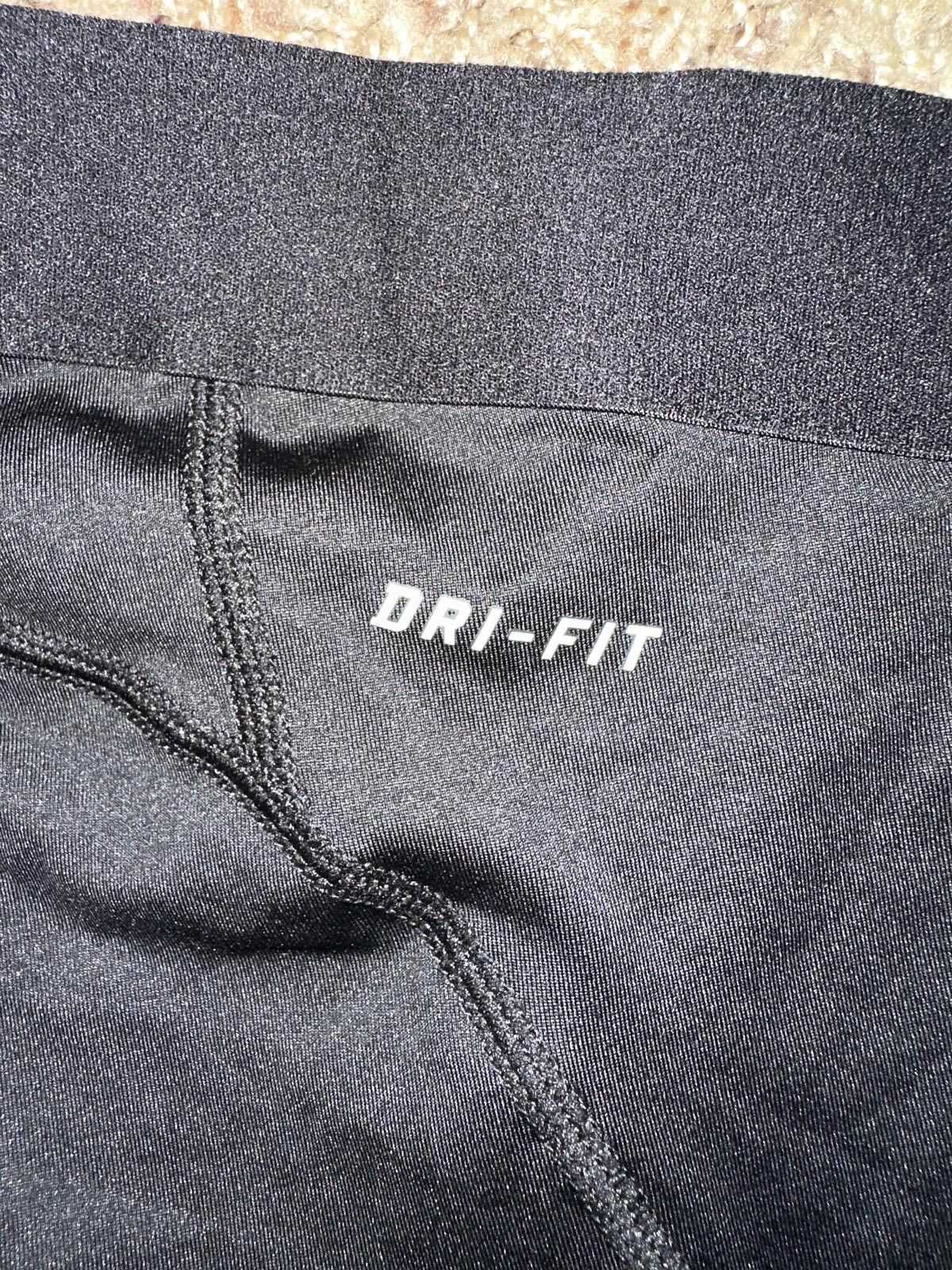 Nike Nike Women’s Pro 3” Training Compression Black Shorts Size 28" / US 6 / IT 42 - 10 Thumbnail
