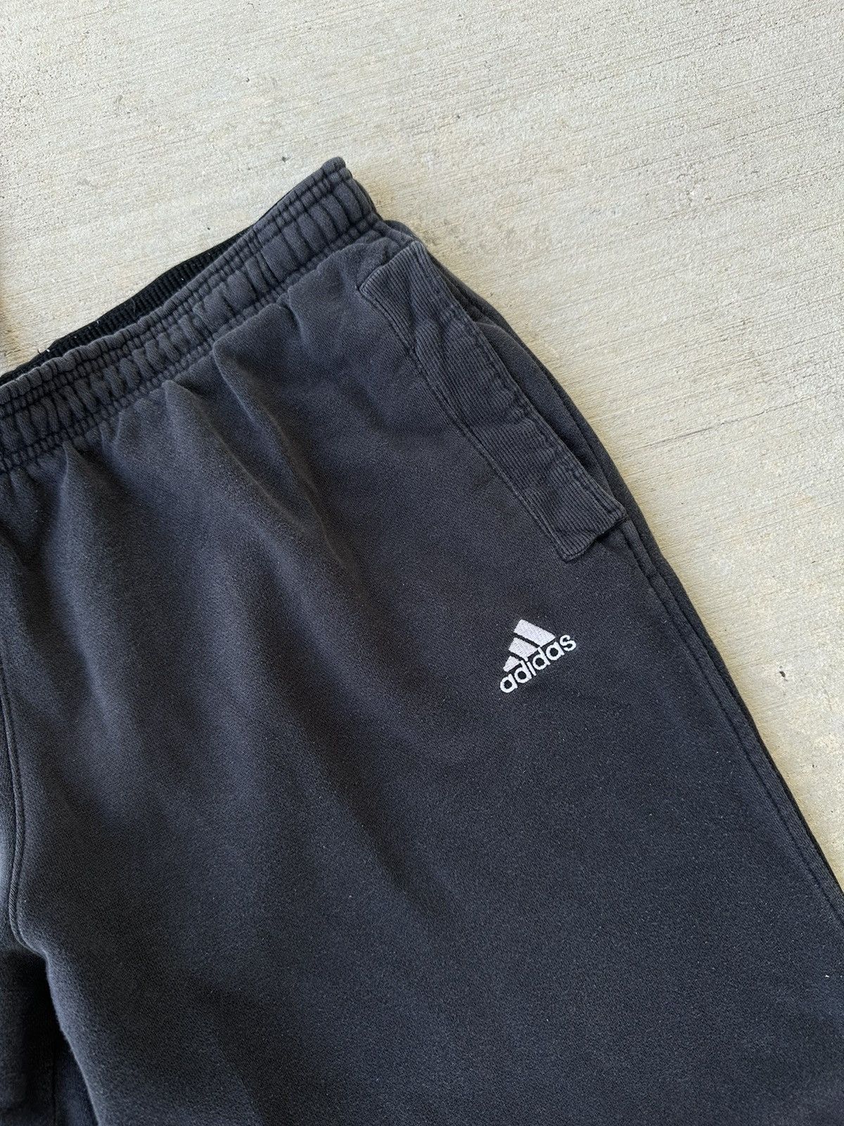 Other Vintage Adidas Sweatpants Size US 36 / EU 52 - 2 Thumbnail
