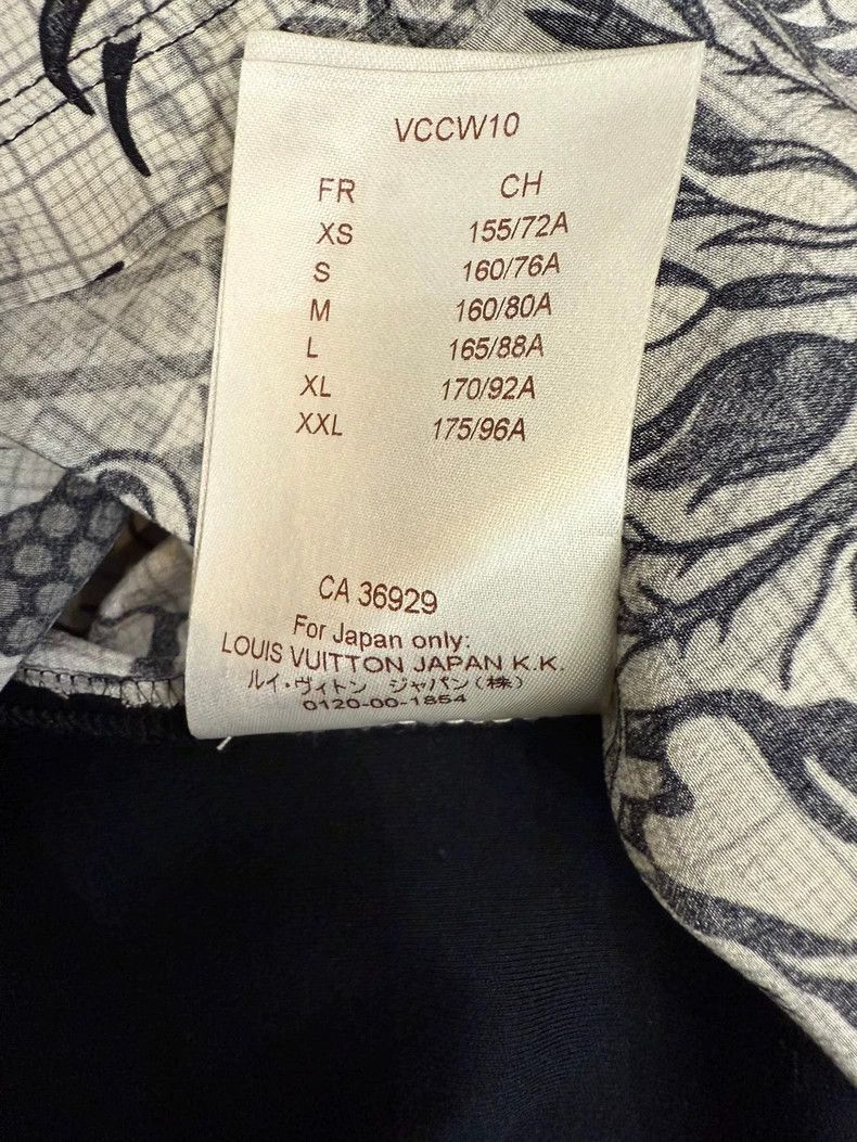 Louis Vuitton Louis Vuitton Black and white floral patchwork short-sleev Size US XS / EU 42 / 0 - 6 Thumbnail