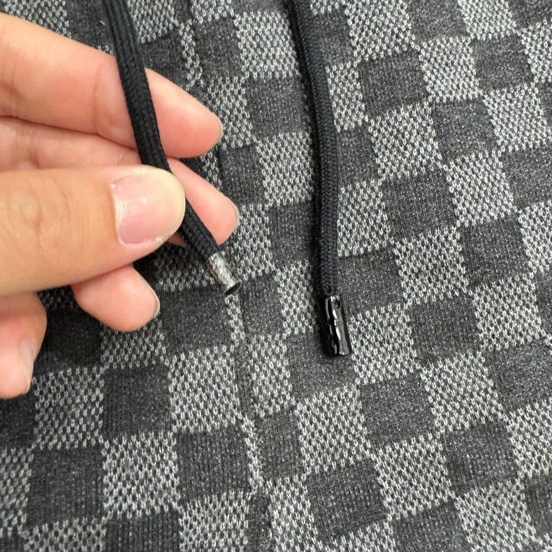 louis vuitton black gray checkered shorts-2508