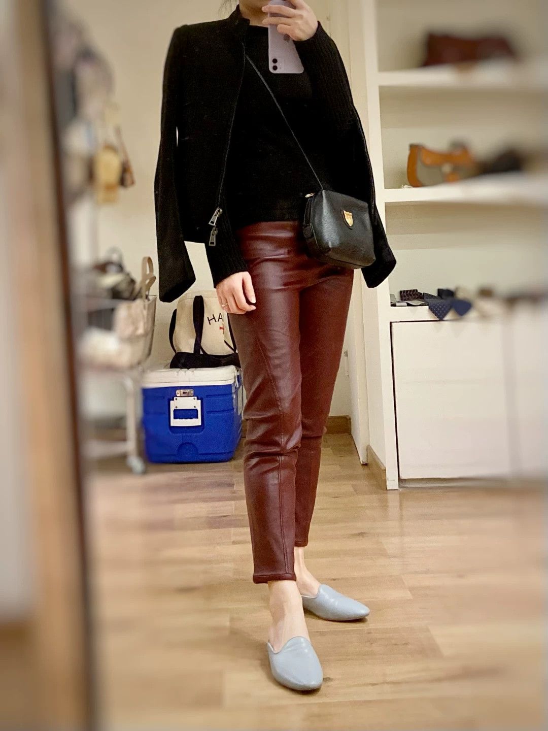 Other Premium Lambskin Pants Size 4 95% New Silk Lining Size 27" / US 4 / IT 40 - 1 Thumbnail