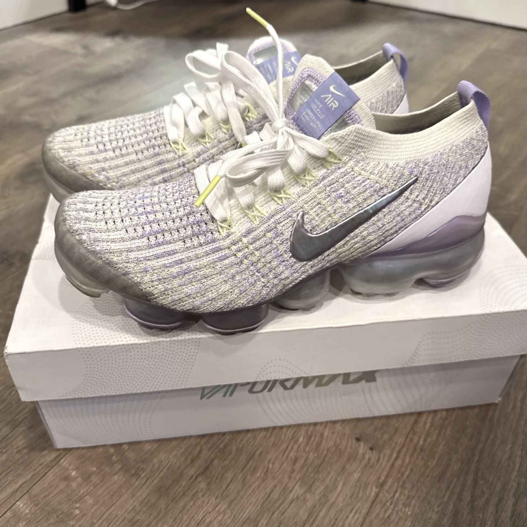 Nike Nike Air Vapormax Flyknit 3 Barely Volt Womens Size 9 White Purple AJ6910-102 Sneaker Size US 9 / IT 39 - 5 Thumbnail
