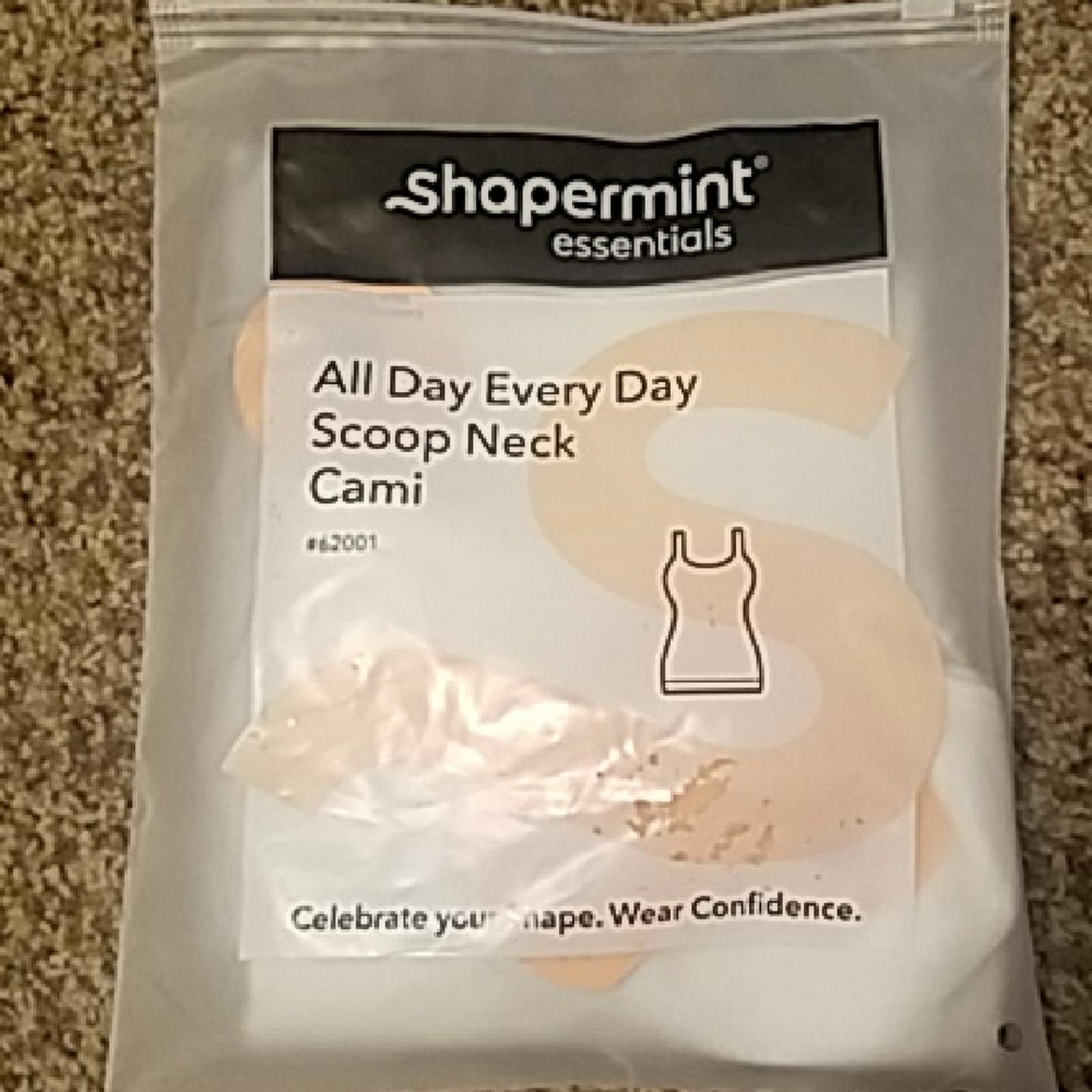 Designer NWT Shapermint White Scoop Neck Cami Size Medium Size M / US 6-8 / IT 42-44 - 1 Thumbnail