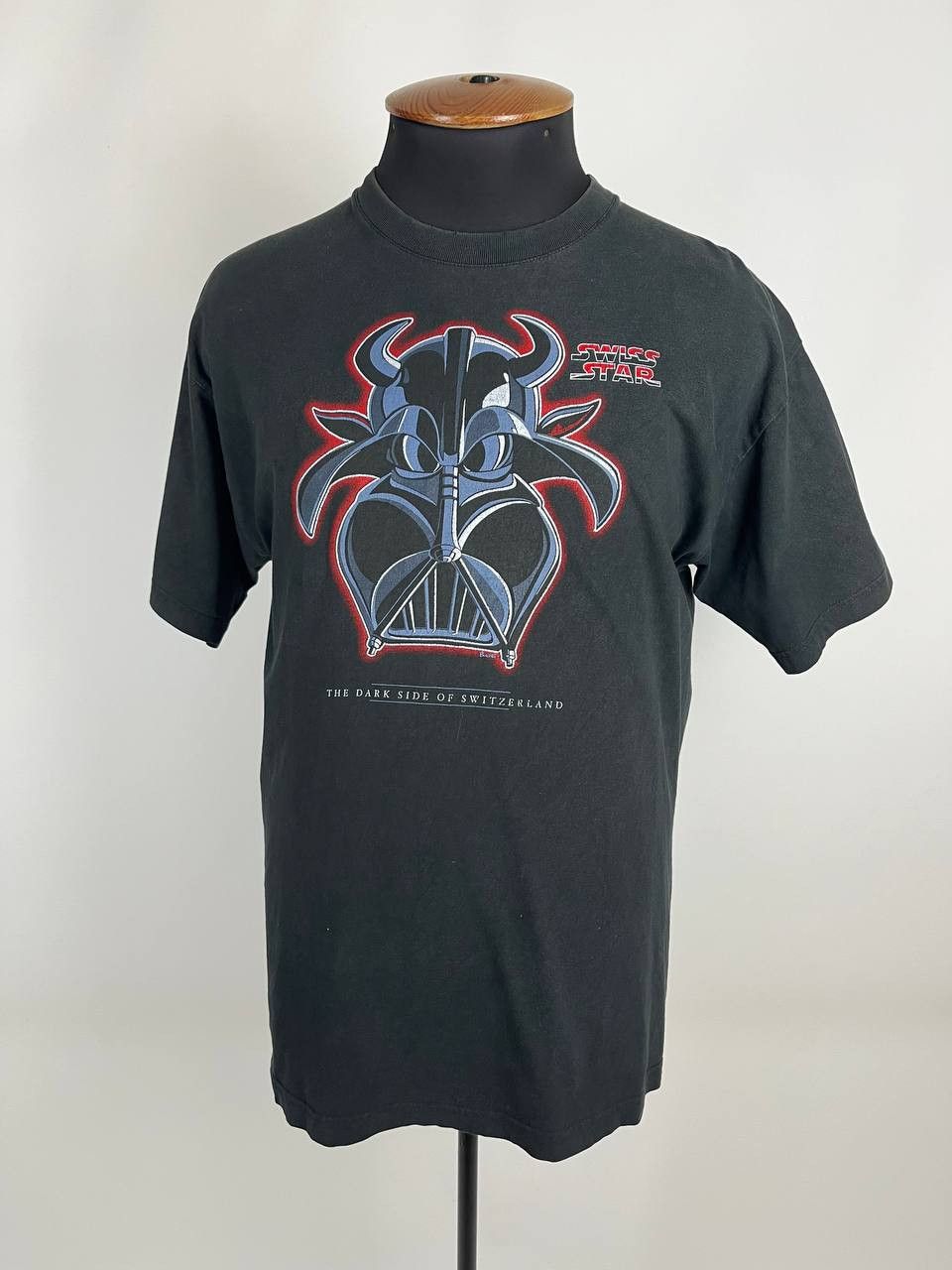 Cartoon Network × Star Wars × Vintage Vintage Star Wars Parody Faded T-shirt Darth Vader Swiss 90s Size US XL / EU 56 / 4 - 1 Thumbnail