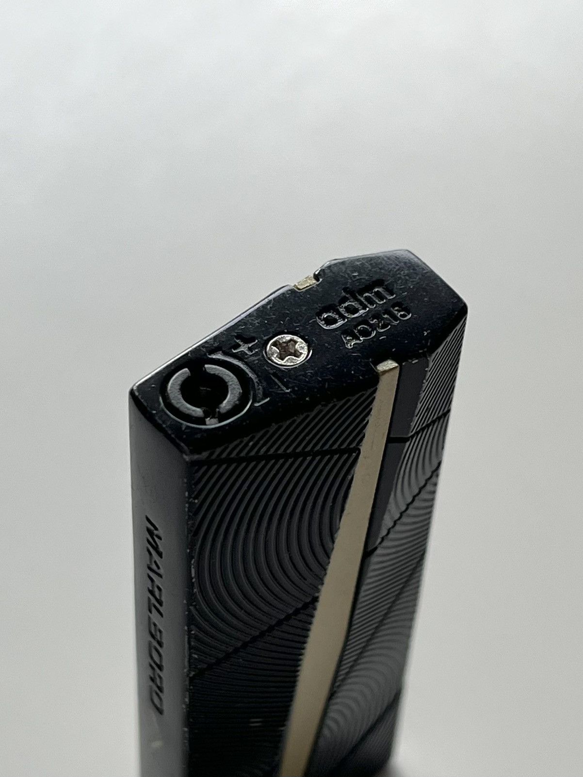 Marlboro ★0% TAX★ Y2K GEOMETRIC MARLBORO METAL FUTURISTIC LIGHTER Size ONE SIZE - 4 Thumbnail