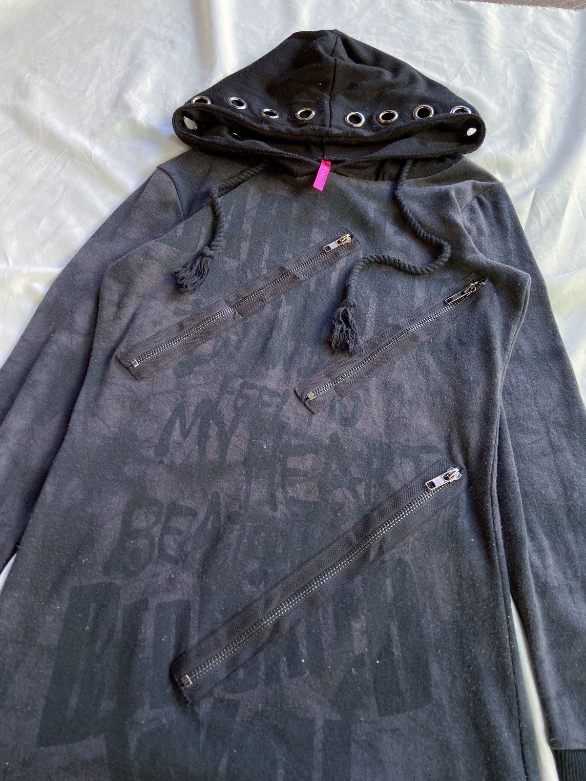 Japanese Brand TRY TO LOVE YOU PUNK STYLE HOODIE Size US S / EU 44-46 / 1 - 3 Thumbnail