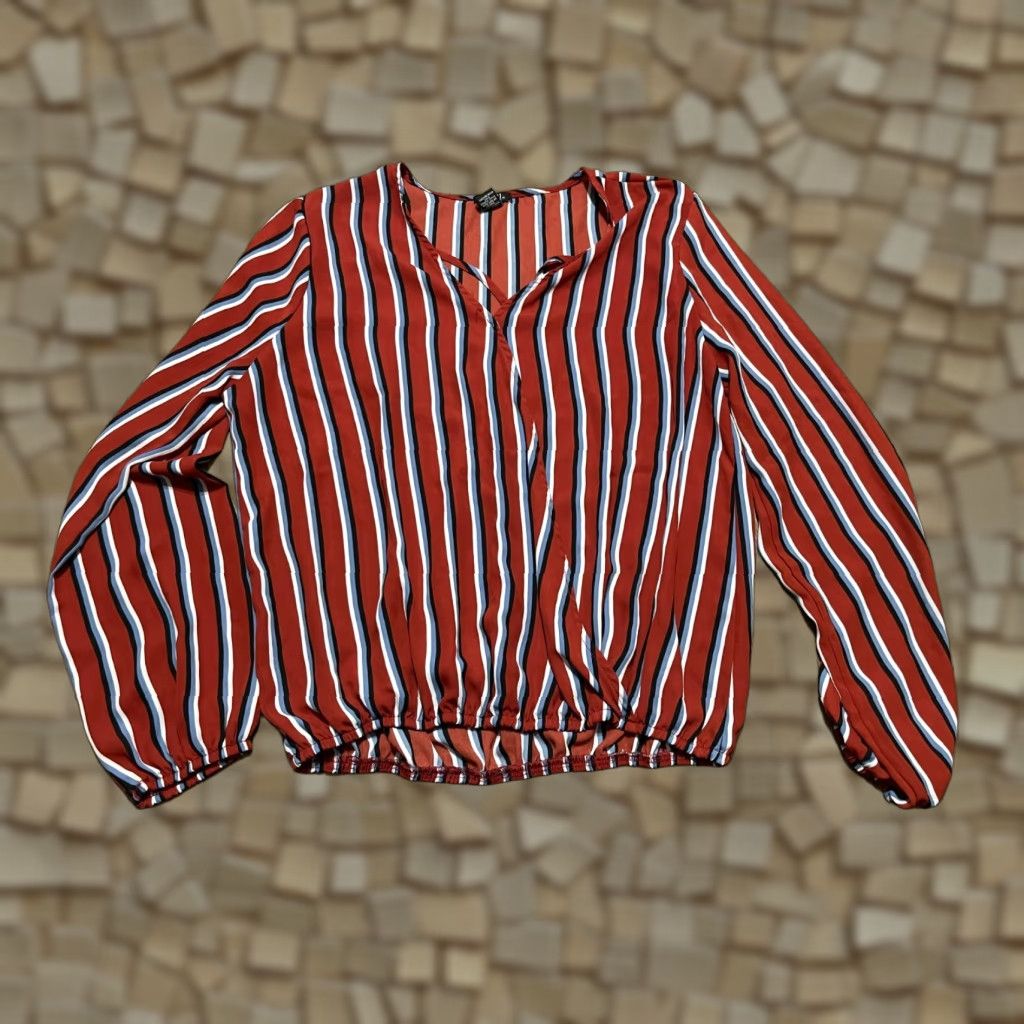 Vintage rue21 Shirt Women's L Blue White Red Striped Long Sleeve V-Neck Casual Modern Basic Fall Spring Summer Womens Size L / US 10 / IT 46 - 1 Thumbnail