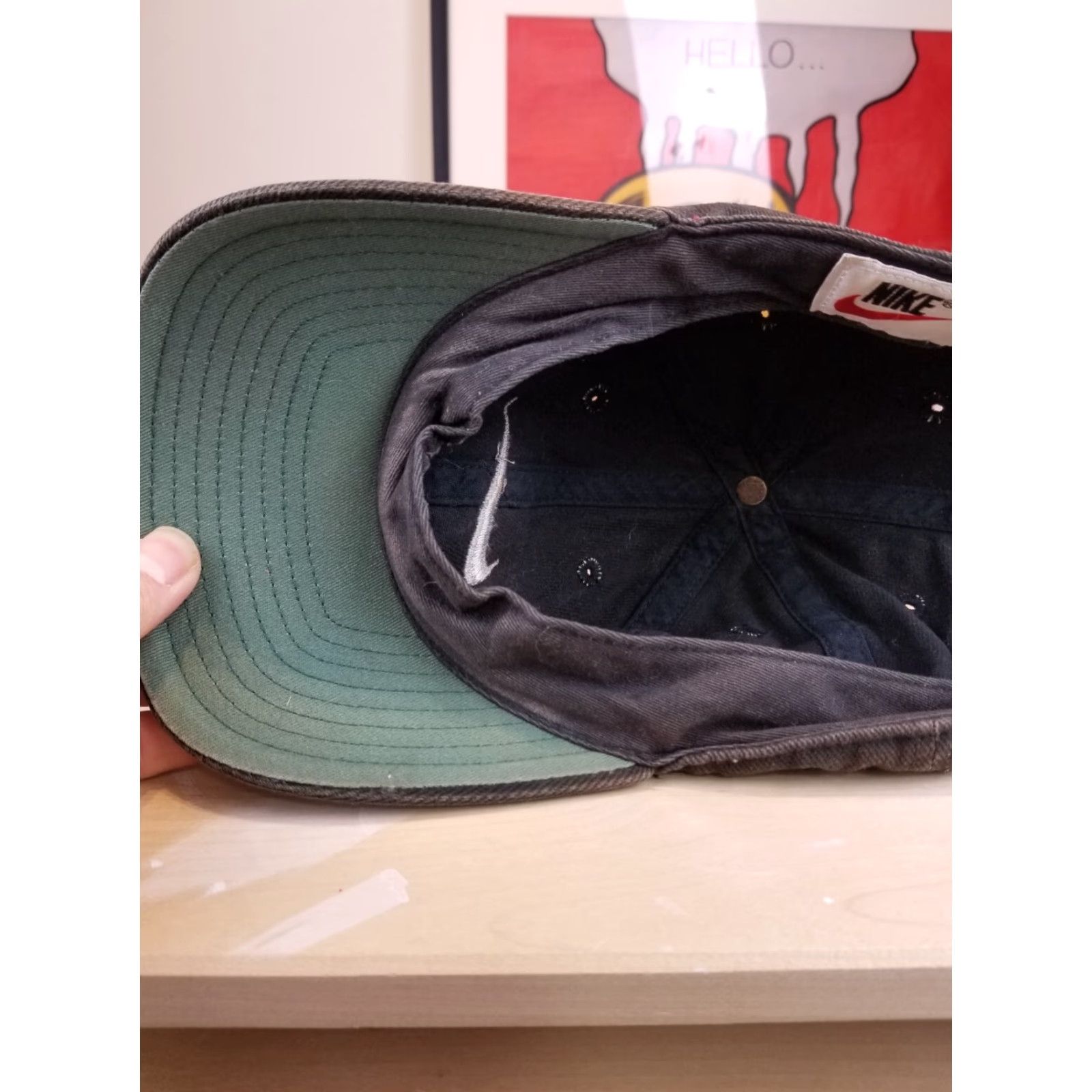 Nike VINTAGE NIKE BIG SWOOSH SUN FADED TRAVIS SCOTT BLACK HAT Cap Strapback L Adult Mens Size ONE SIZE - 7 Thumbnail