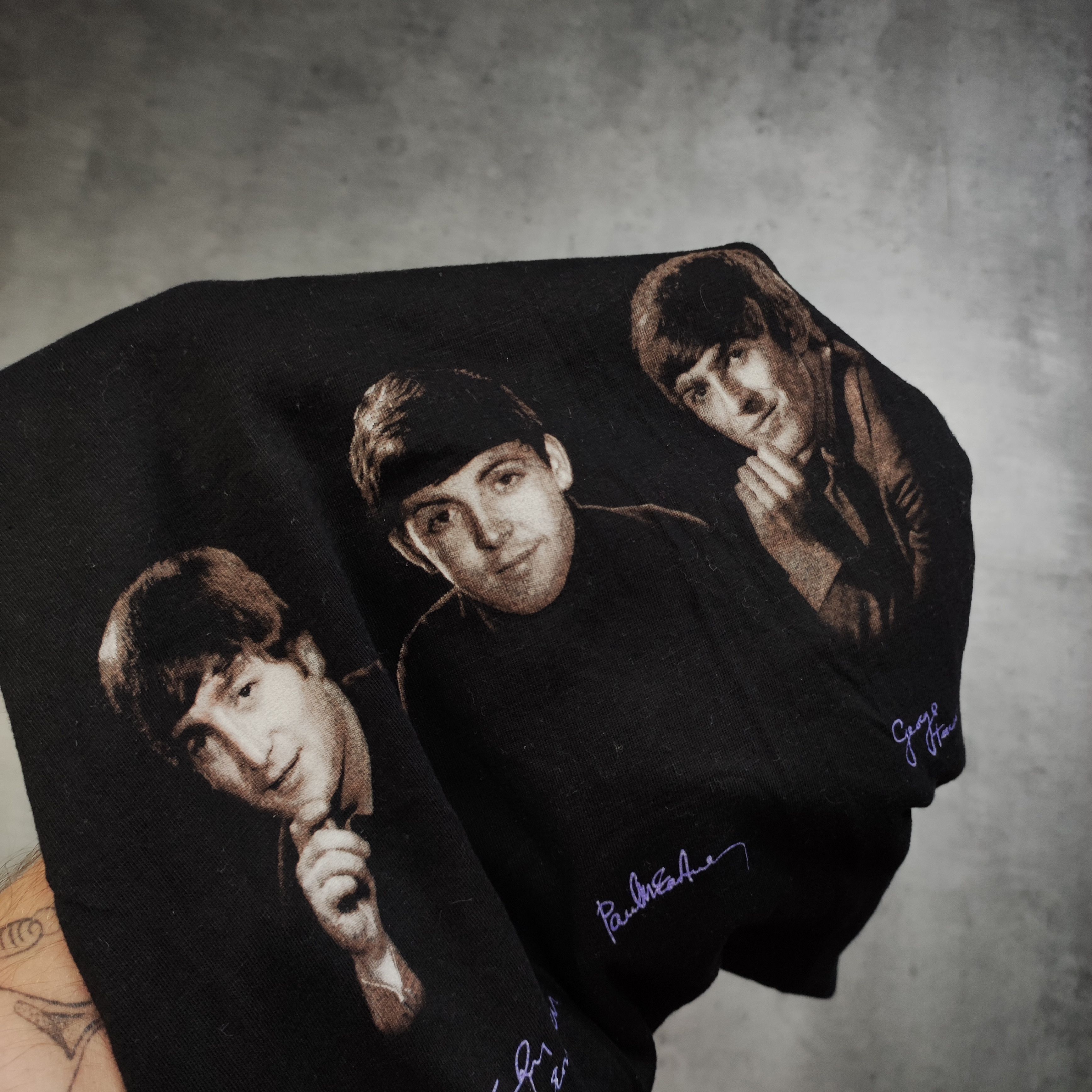 Band Tees × Vintage RARE OG 1995 The Beatles Merch Tour Photos Promo Tee Size US L / EU 52-54 / 3 - 5 Thumbnail