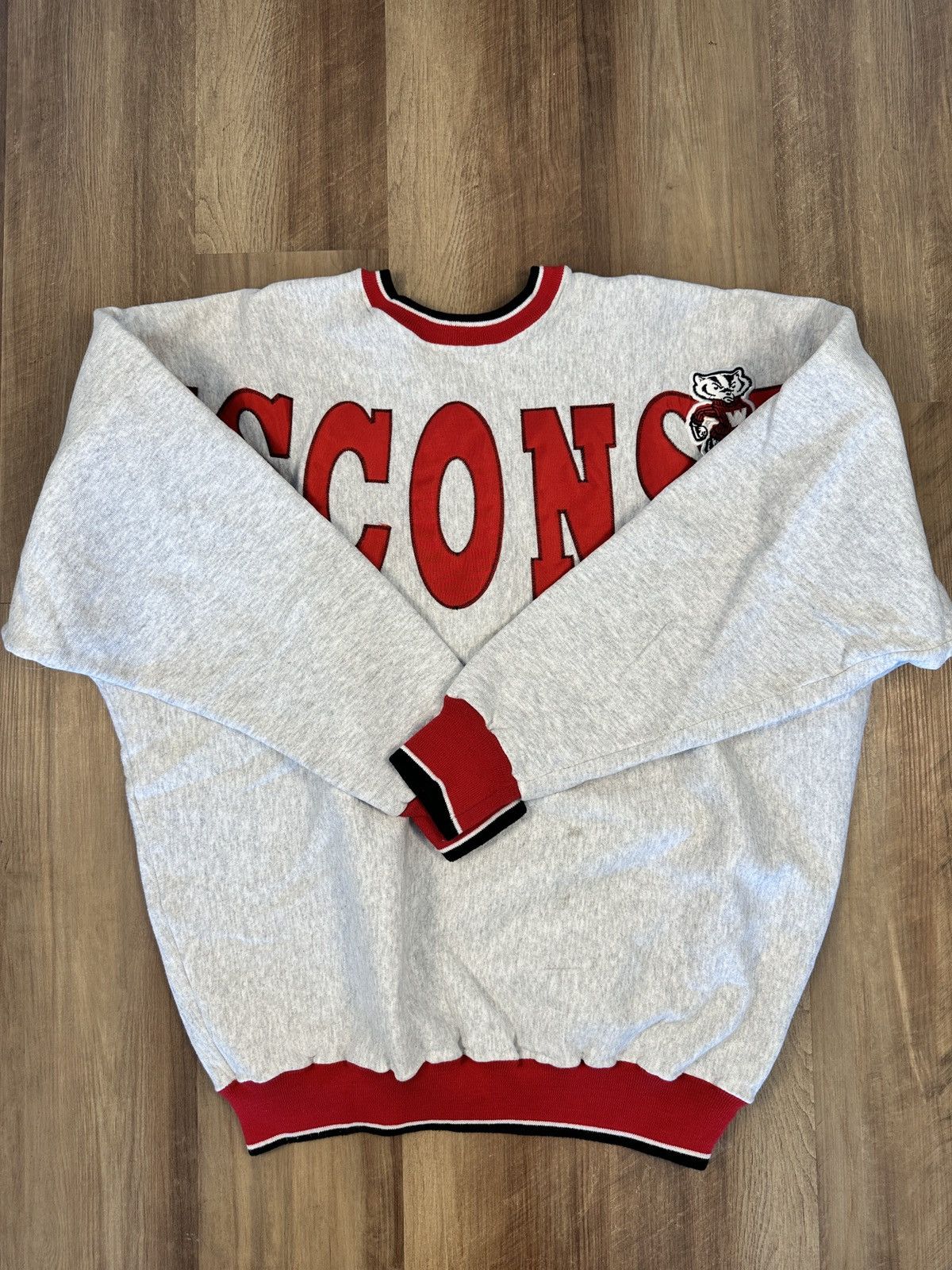 Vintage WISCONSIN VINTAGE SWEATSHIRT SIZE XL Size US XL / EU 56 / 4 - 5 Thumbnail