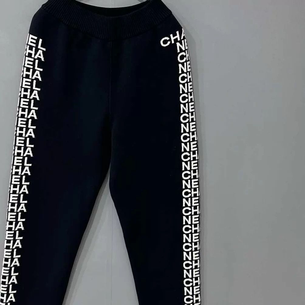 Chanel Chanel women's black all over print 38 99 New pants Size 27" / US 4 / IT 40 - 2 Thumbnail