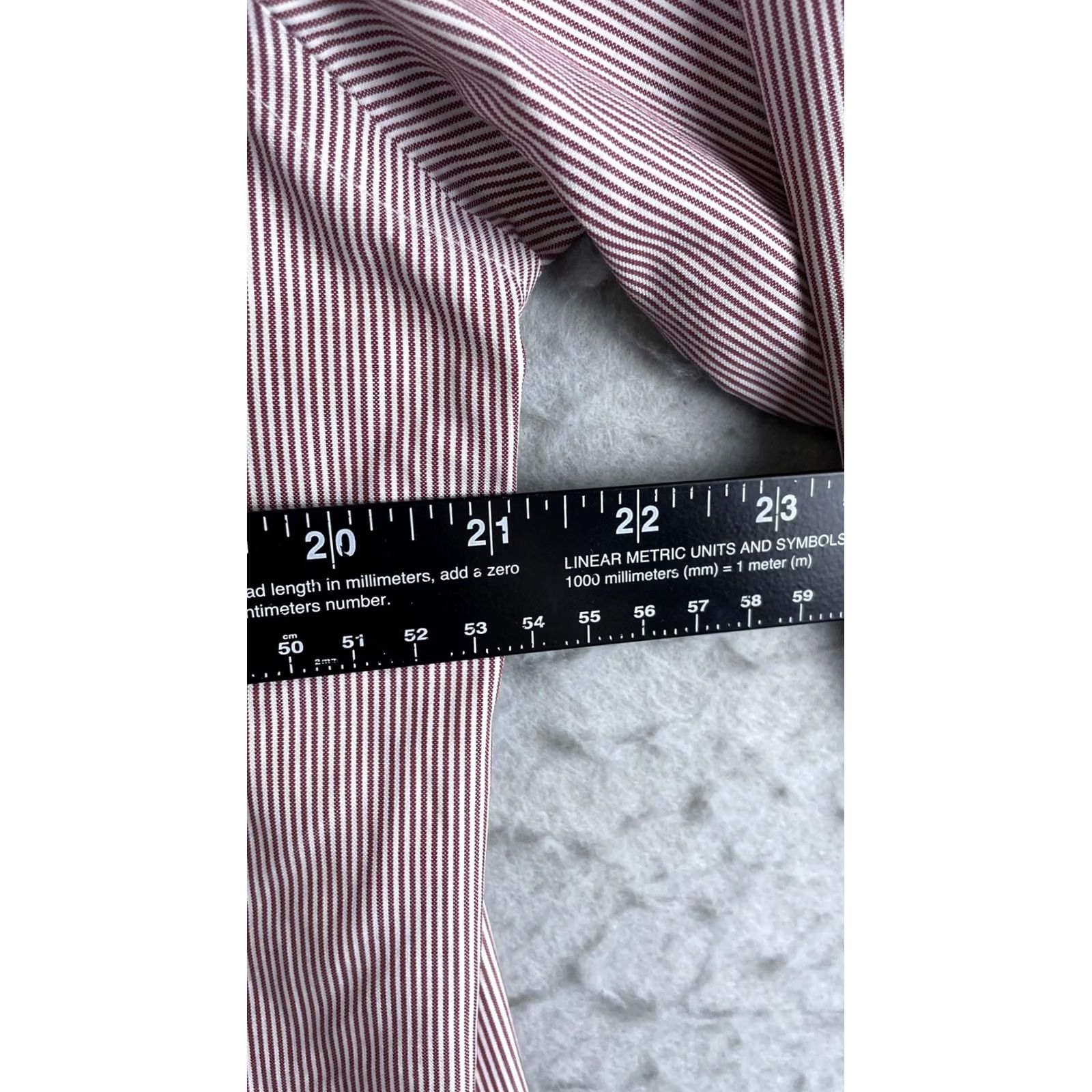 Roundtree & Yorke Roundtree & Yorke Gold Label Shirt Mens Slim Red Stripe Non Iron 16.5 34/35 Size US XL / EU 56 / 4 - 3 Thumbnail