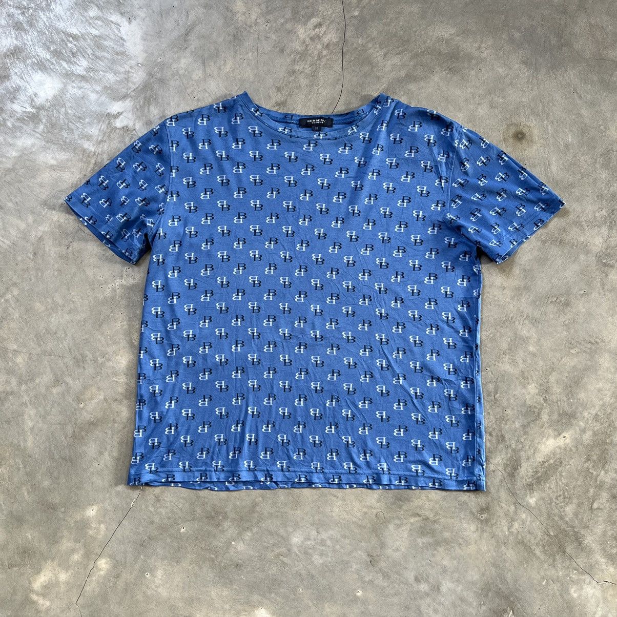 Burberry Burberry London BB Pattern Crop oversize Shirt Size M / US 6-8 / IT 42-44 - 1 Thumbnail