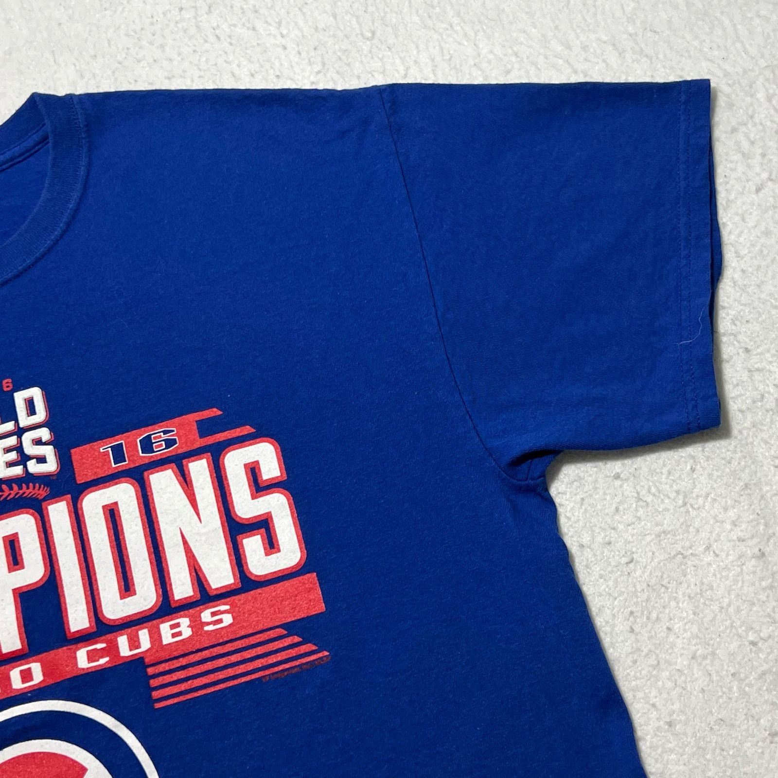MLB Chicago Cubs Men’s Large 2016 World Series Graphic T Shirt Size US L / EU 52-54 / 3 - 4 Thumbnail