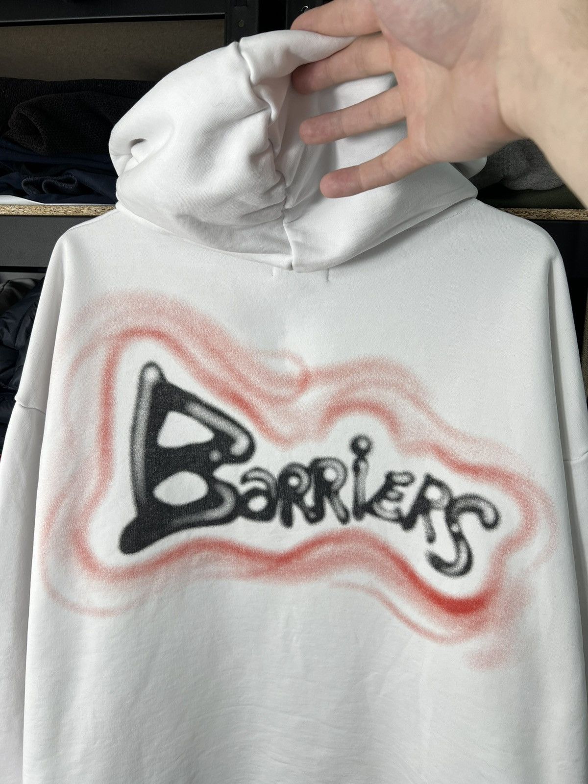 Corteiz Corteiz x Barriers Hoodie White Size XL Airbrush Graphic Size US XL / EU 56 / 4 - 6 Thumbnail