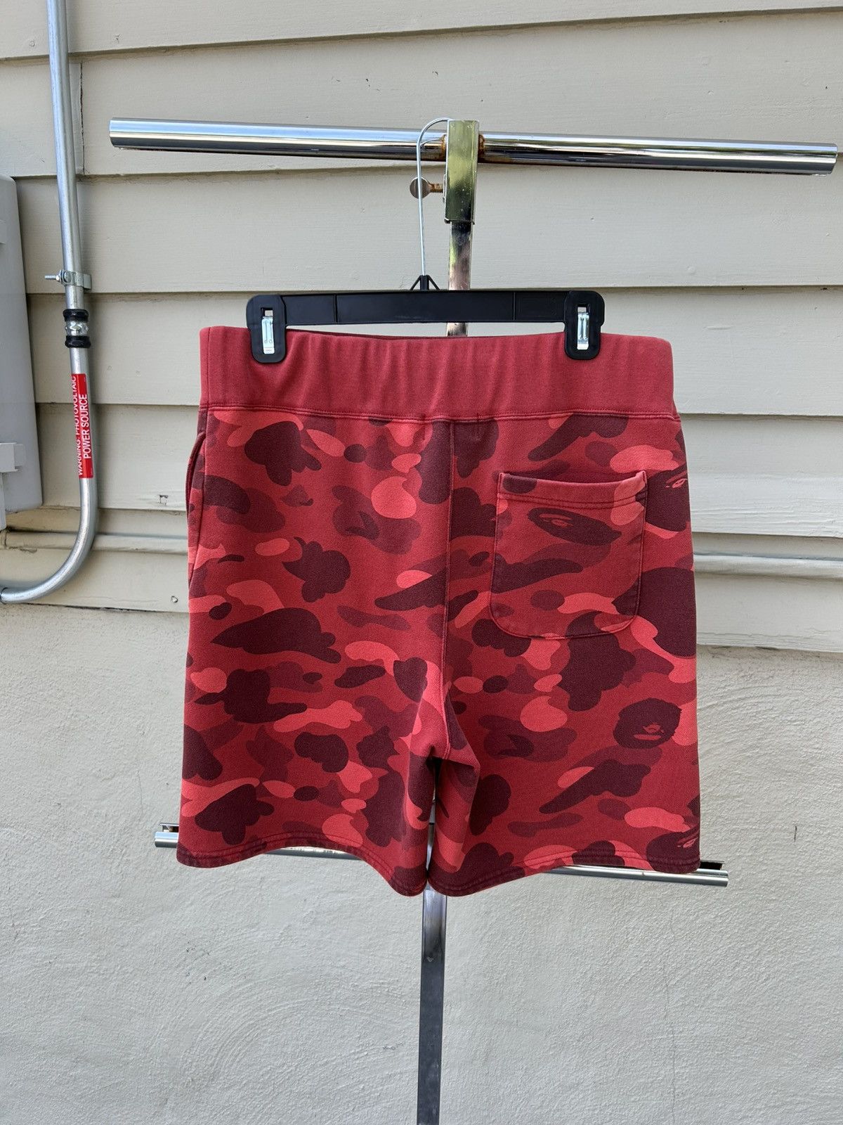 Bape Bape red camo shark sweatshorts Size US 32 / EU 48 - 4 Thumbnail