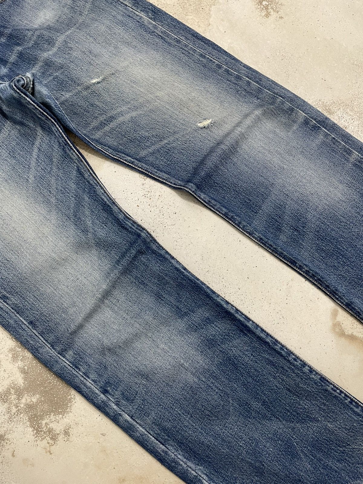 Levi's × Vintage Vintage Y2K Levis 501 Whisker Light Wash Minor Distressed Size US 32 / EU 48 - 4 Thumbnail