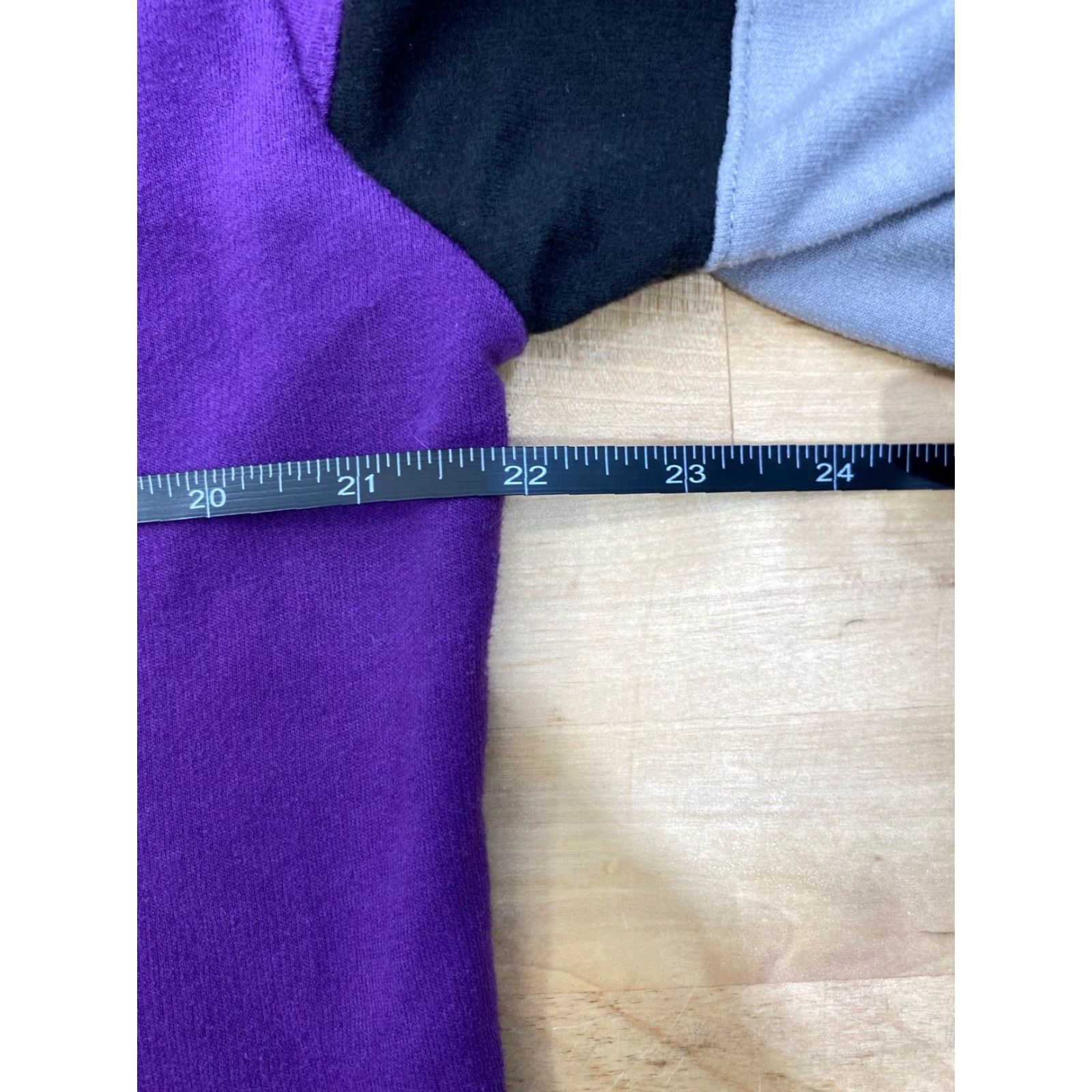 Vintage Batman Graphic Pullover Sweater Womens Size L Purple/Gray #2077 Size L / US 10 / IT 46 - 6 Thumbnail