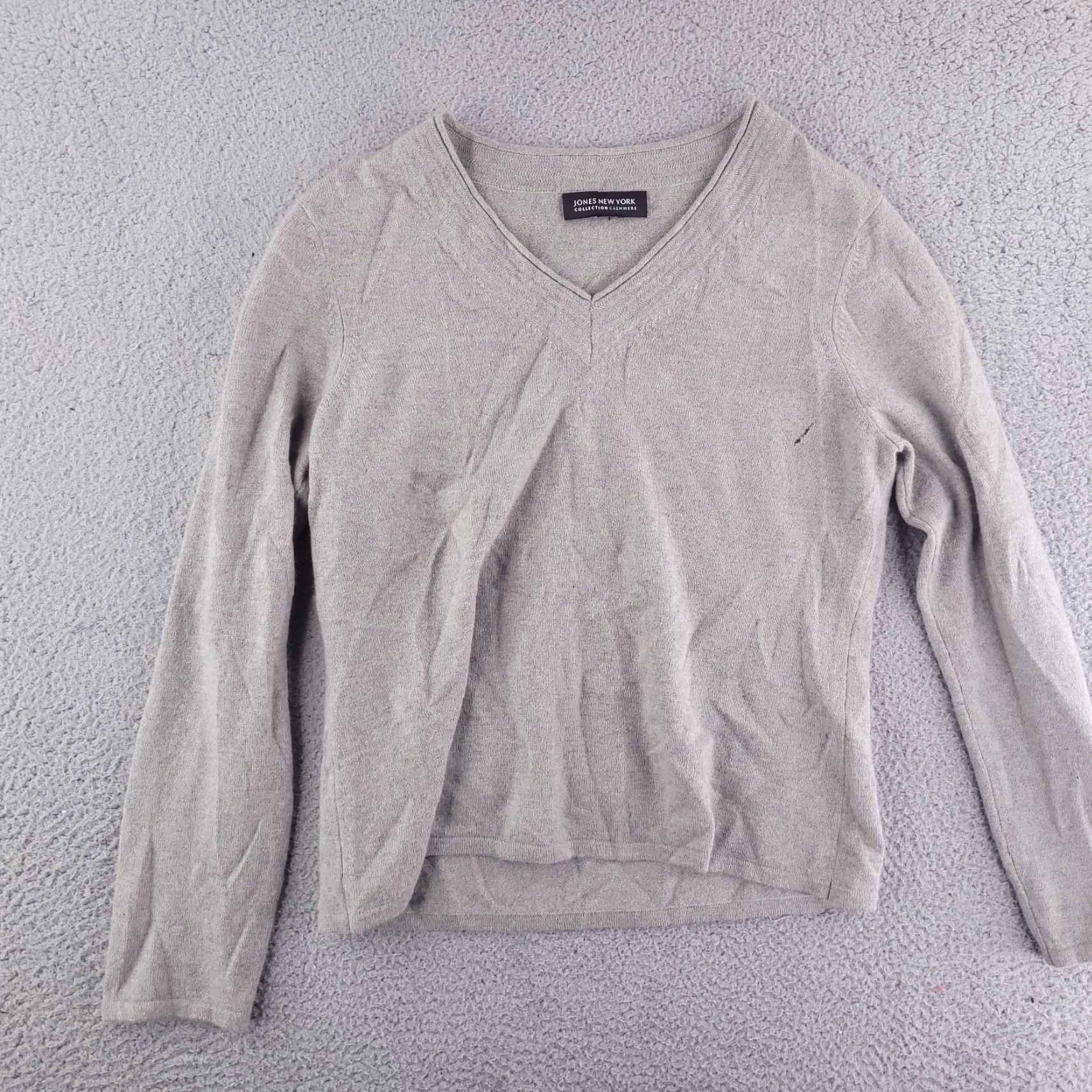 Jones New York Jones New York Sweater Womens Medium V-Neck Gray Knit Size M / US 6-8 / IT 42-44 - 2 Thumbnail
