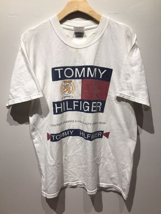 Tommy hilfiger hotsell lion crest