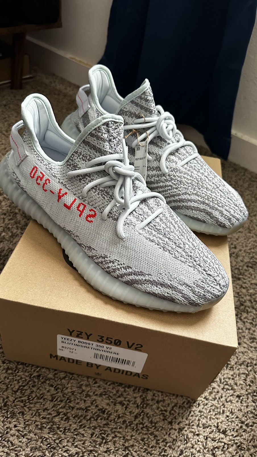 Adidas × Kanye West Yeezy 350 V2 Blue Tint size 12.5 Size US 12.5 / EU 45-46 - 3 Thumbnail