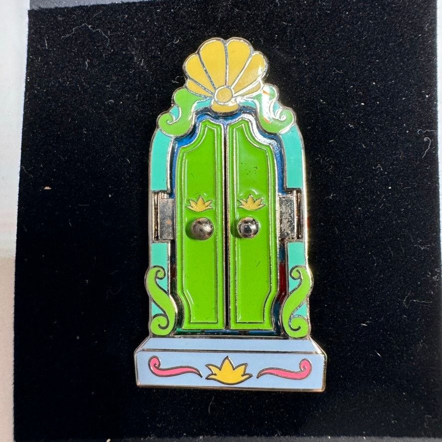 Disney Disney Ariel Hinged Door Pin Little Mermaid 2002 LE Official Size ONE SIZE - 2 Thumbnail