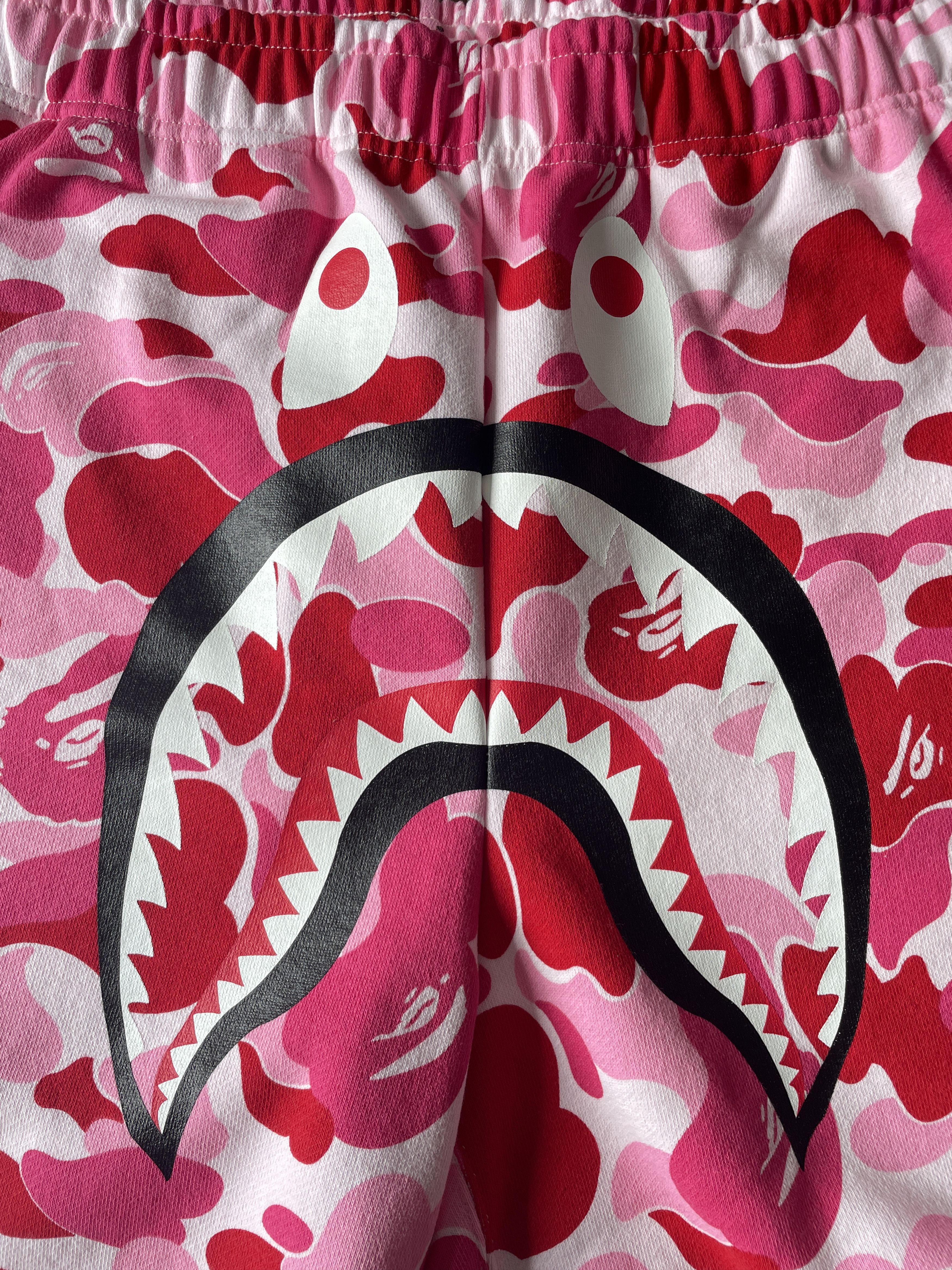 Bape BAPE ABC CAMO SHARK SWEAT SHORTS Size US 36 / EU 52 - 3 Thumbnail