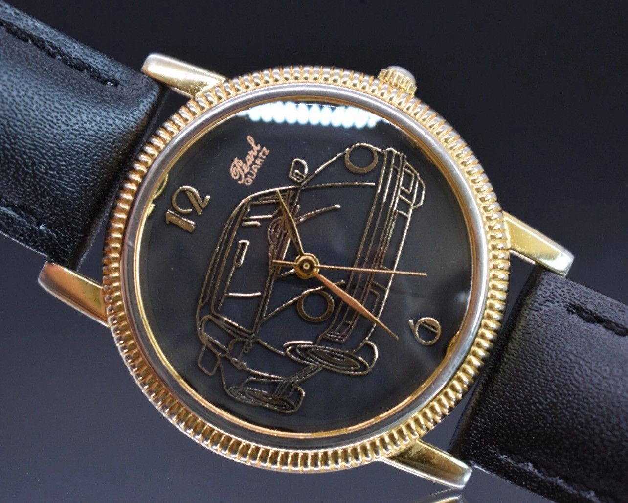 Vintage Vintage PEARL PORSCHE 911 Carrera Watch Gold 80s Leather Size ONE SIZE - 5 Thumbnail