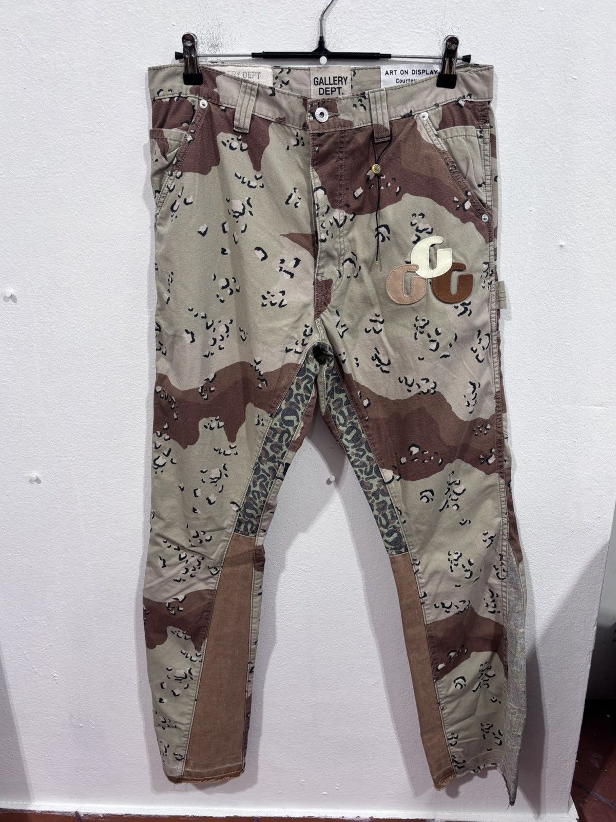 Gallery Dept. Galley Dept. Desert Camo 1 of 1 GGG Patch Jean Size US 33 - 1 Thumbnail