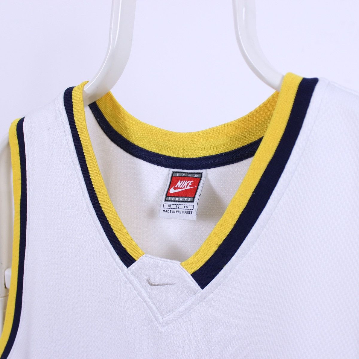 Nike Vintage Nike Basketball Jersey Size US XL / EU 56 / 4 - 3 Thumbnail