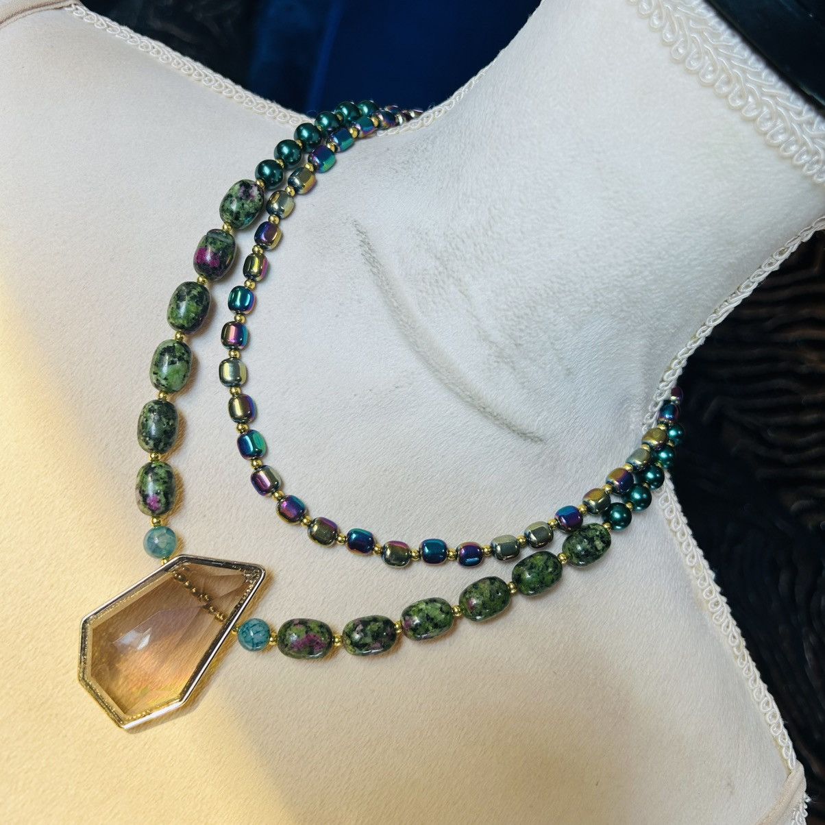 Handmade Handcrafted double strand oil slick peacock pearl necklace Size ONE SIZE - 1 Thumbnail