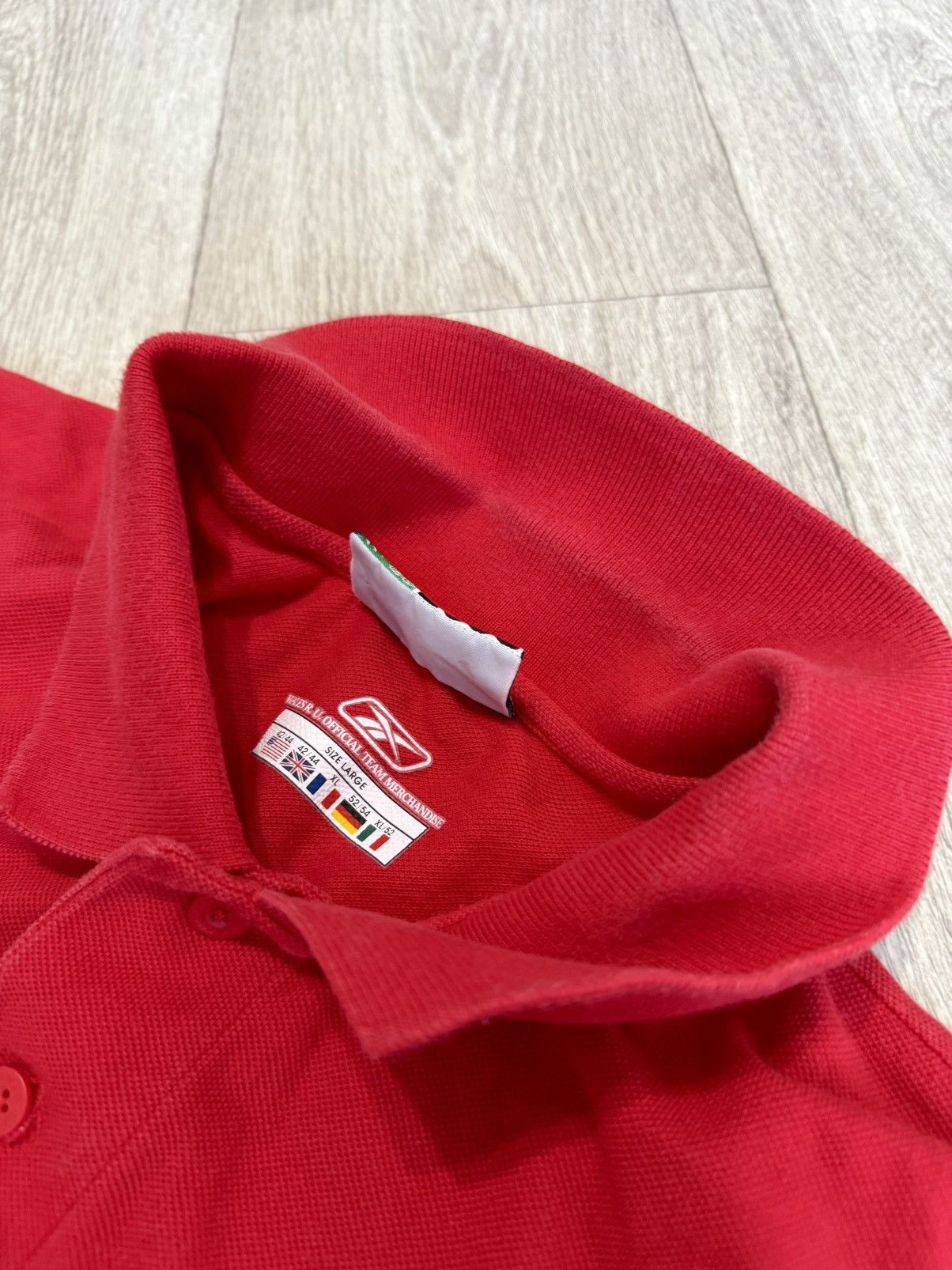 Vintage 🔷Vintage Reebok Wales Rugby Shirt 2000s🔷 Size US L / EU 52-54 / 3 - 6 Thumbnail
