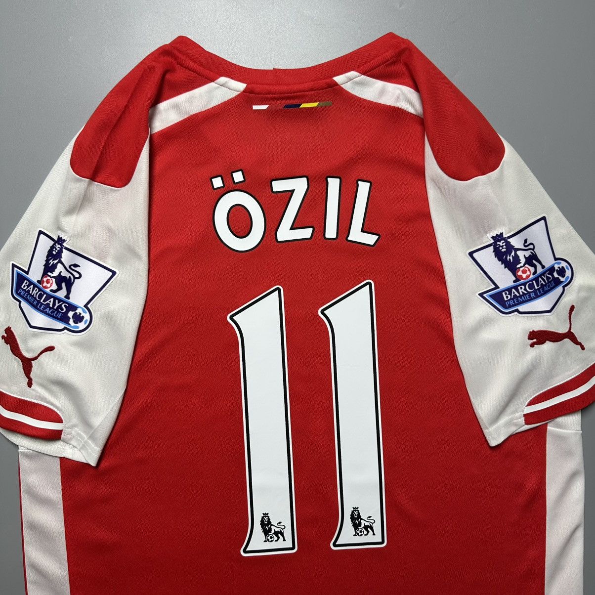 Puma ARSENAL PUMA 2014/2015 FOOTBALL SOCCER HOME JERSEY #11 OZIL Size US M / EU 48-50 / 2 - 10 Thumbnail