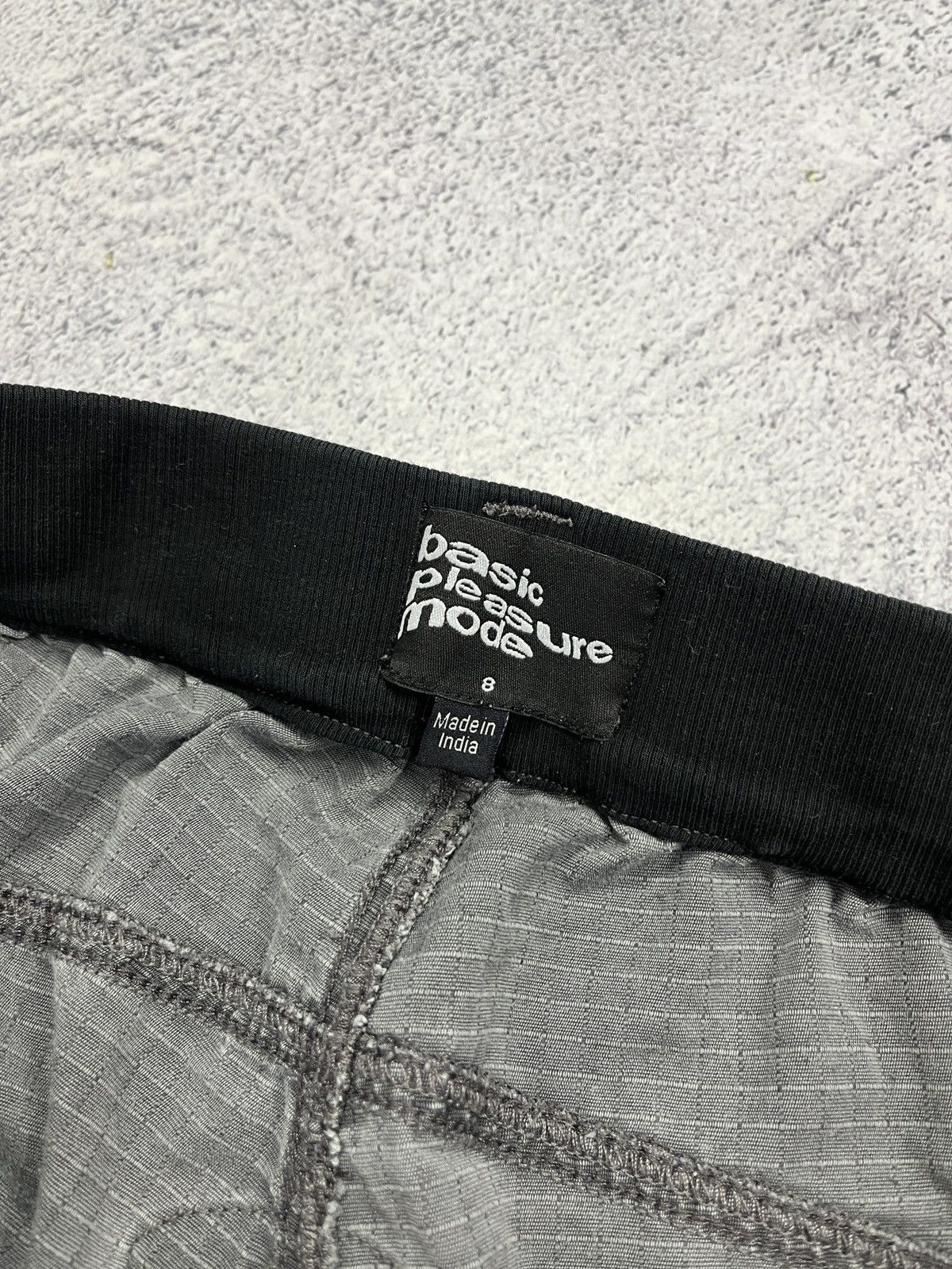 Japanese Brand Basic Pleasure Mode Japanese Cargo Baggy Pants Avant Garde Size 30" / US 8 / IT 44 - 15 Thumbnail