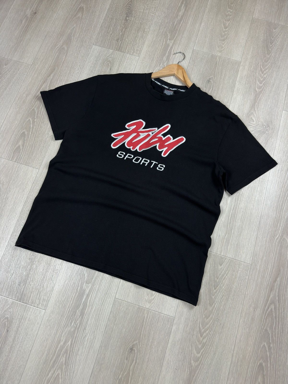 Fubu Vintage FUBU Sports T-Shirt Rap Skate Tee Size US XL / EU 56 / 4 - 3 Thumbnail