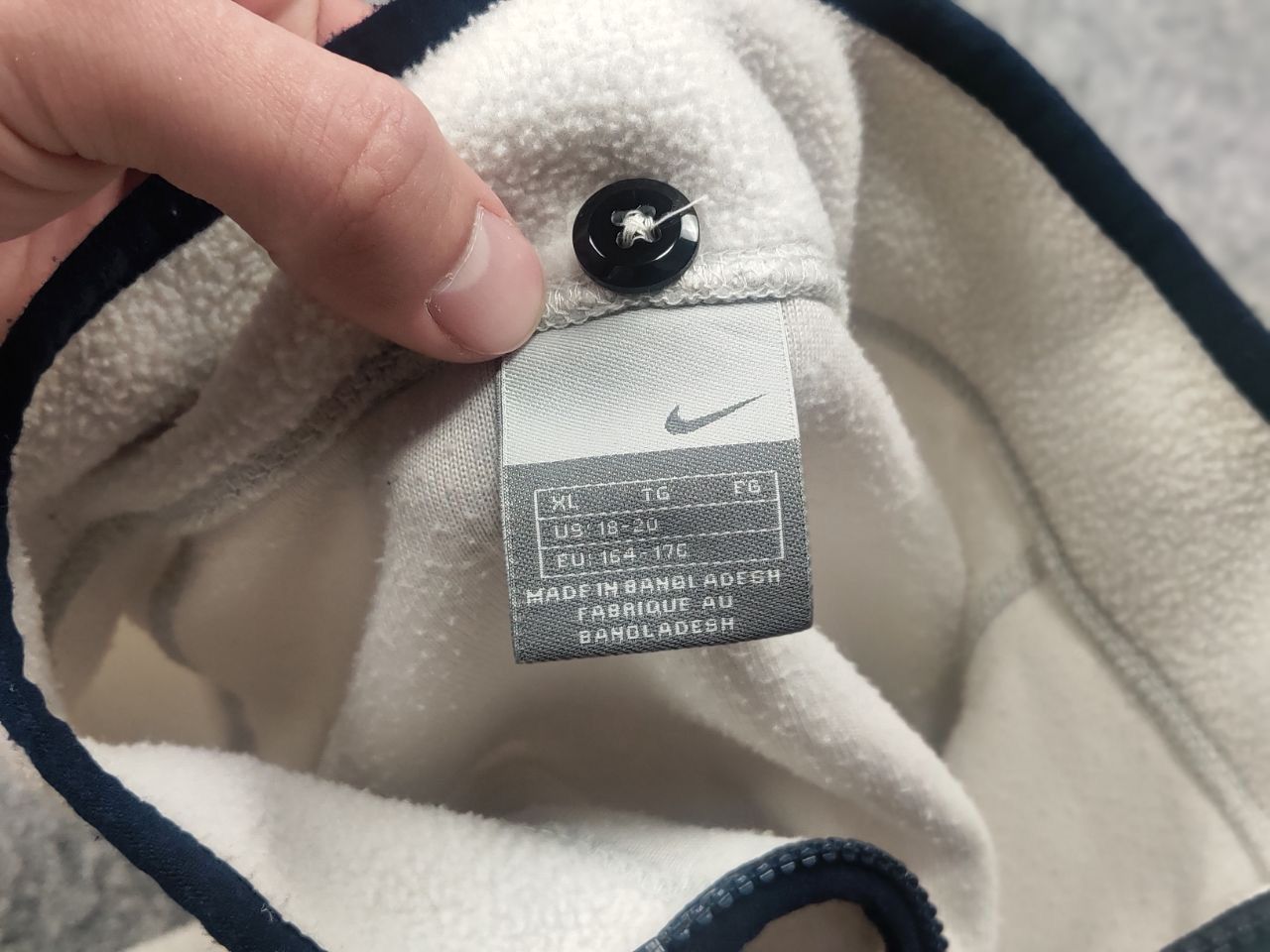 Nike Vintage Y2K Style Nike fleece Pullover zip Pocket Jacket Size L / US 10 / IT 46 - 14 Thumbnail