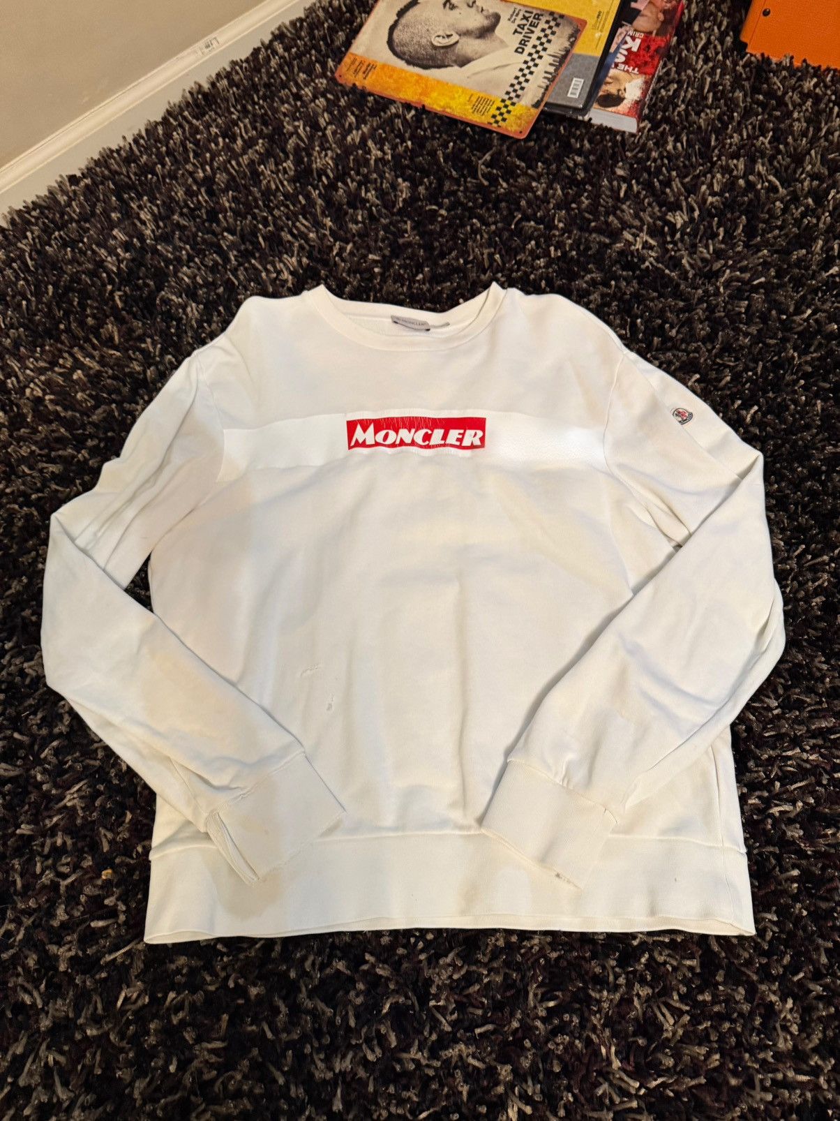 Moncler Moncler Box Logo Crewneck White Size L Size US L / EU 52-54 / 3 - 1 Thumbnail
