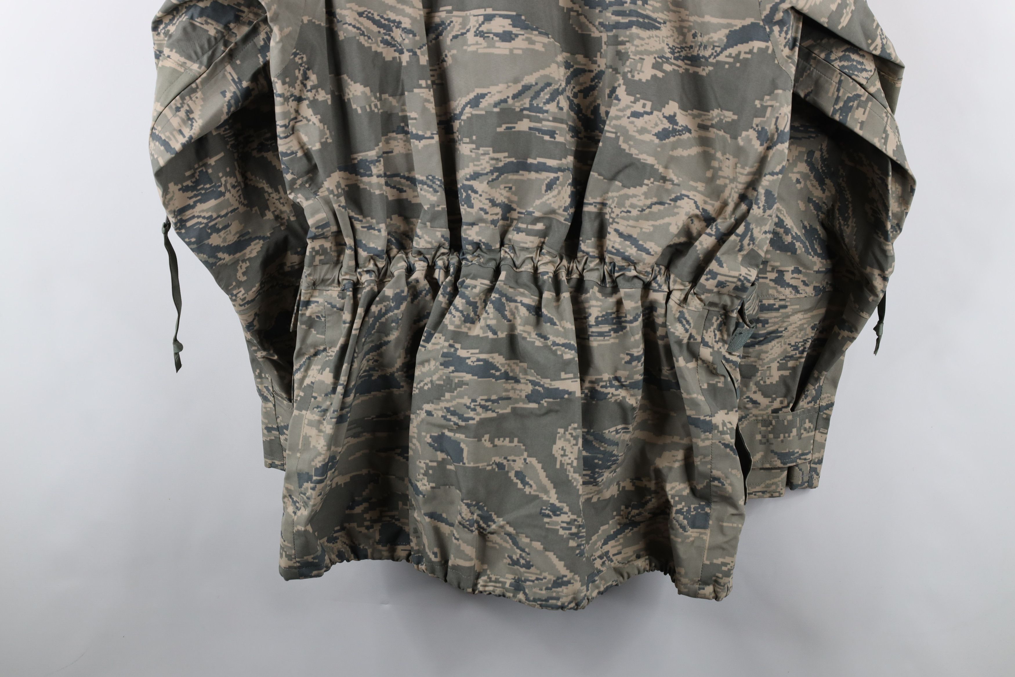 Vintage Vintage USGI Waterproof Tiger Stripe Camouflage Jacket USA Size US M / EU 48-50 / 2 - 15 Thumbnail