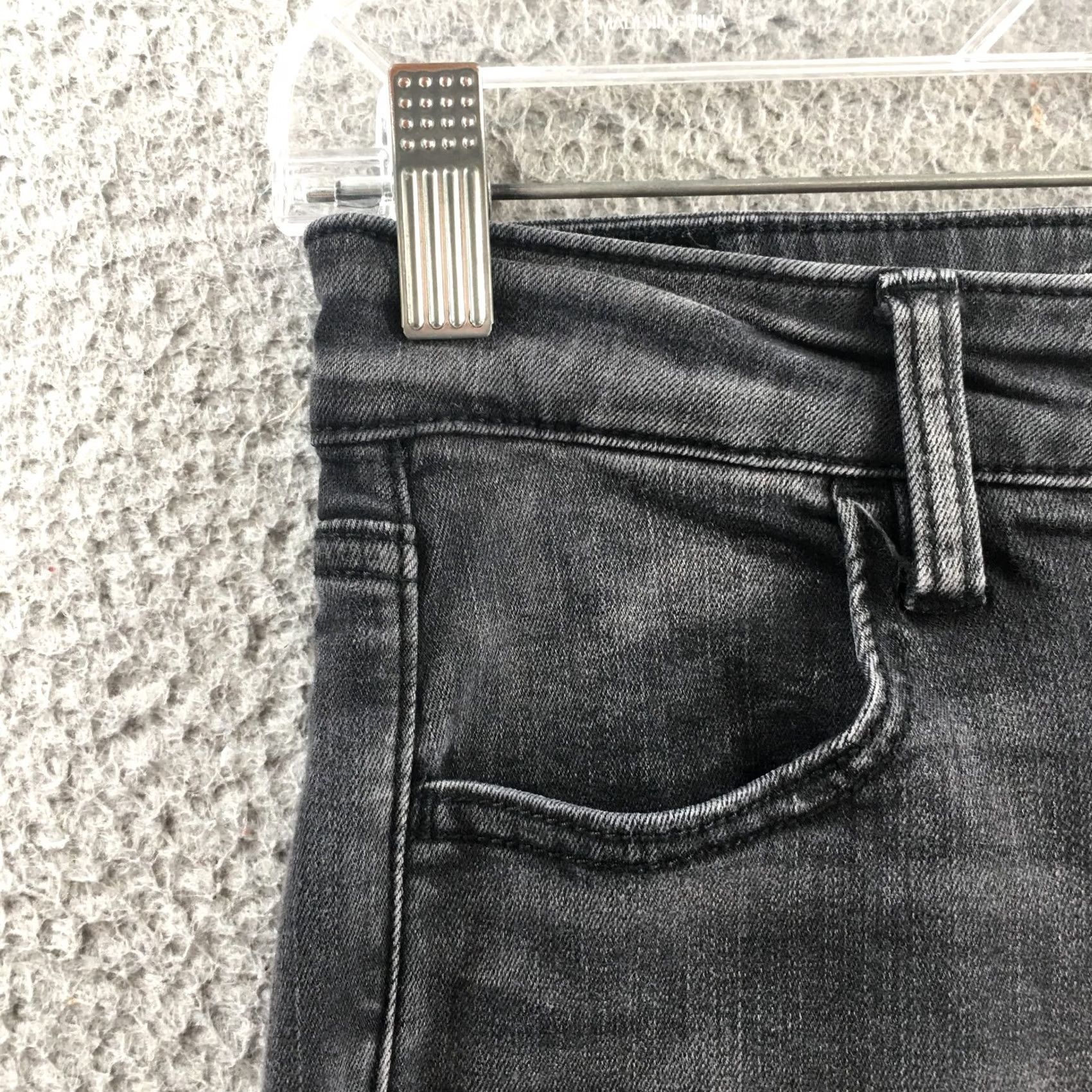 American Eagle Outfitters American Eagle Jeans Jegging Womens 2R Black Denim Distressed actual 27x25.5 Size 26" / US 2 / IT 38 - 3 Thumbnail