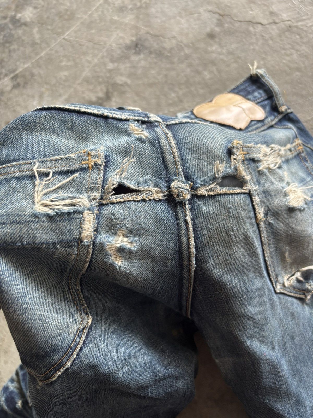 Number (N)ine DISTRESSED NUMBER (N)INE BIRDS DOUBLE KNEE CARPENTER DENIM Size US 32 / EU 48 - 18 Thumbnail