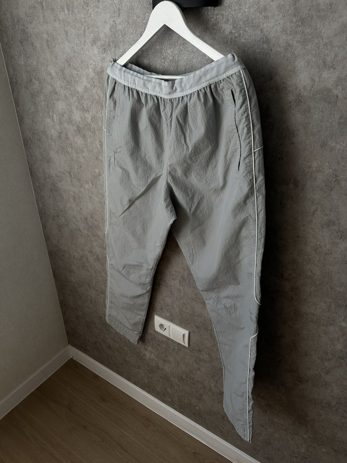 Corteiz Nike woven track pants Size US 36 / EU 52 - 11 Thumbnail