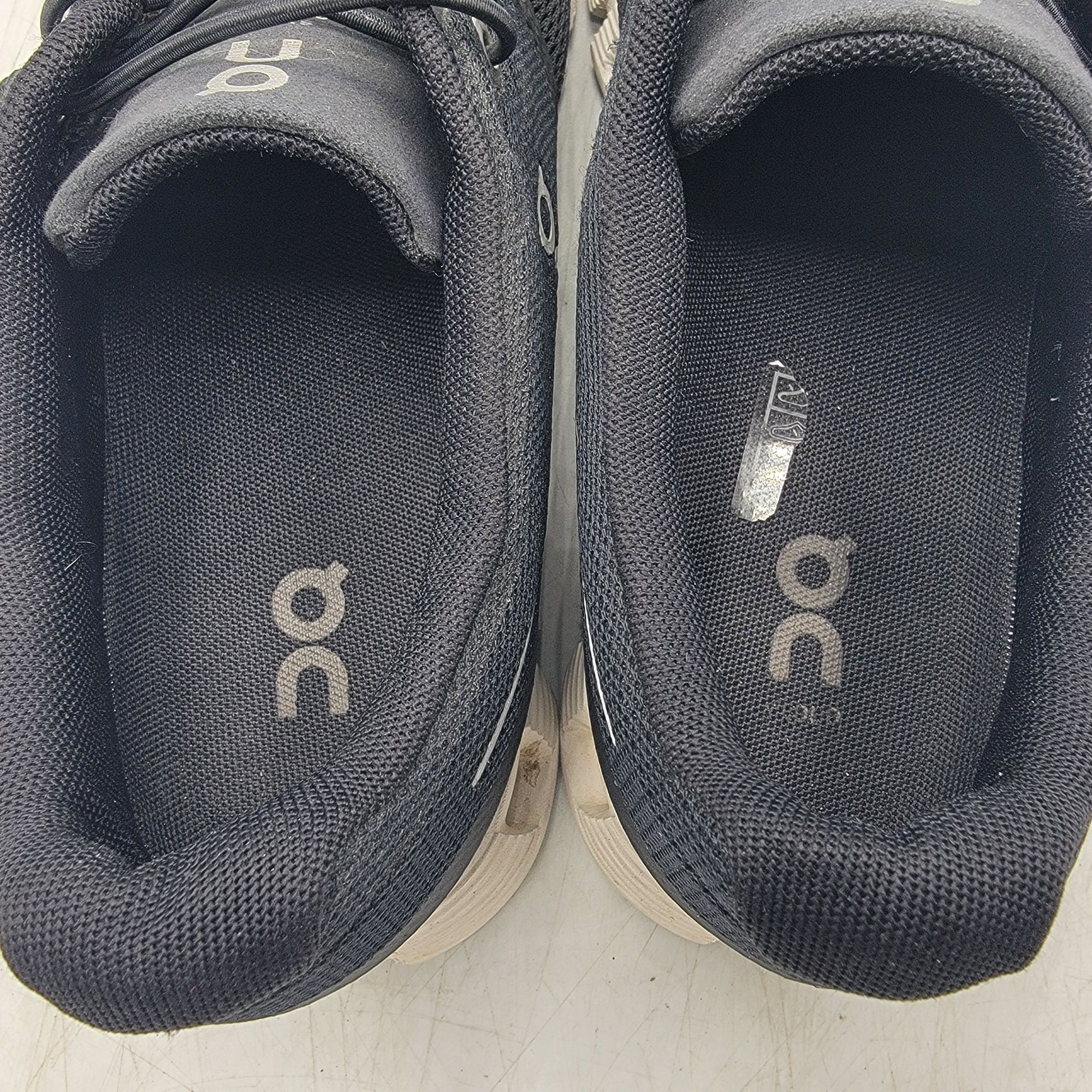 On On Cloud 5 Womens 8 Black Shoes Athletic Outdoors Walking Li Size US 8 / IT 38 - 9 Thumbnail