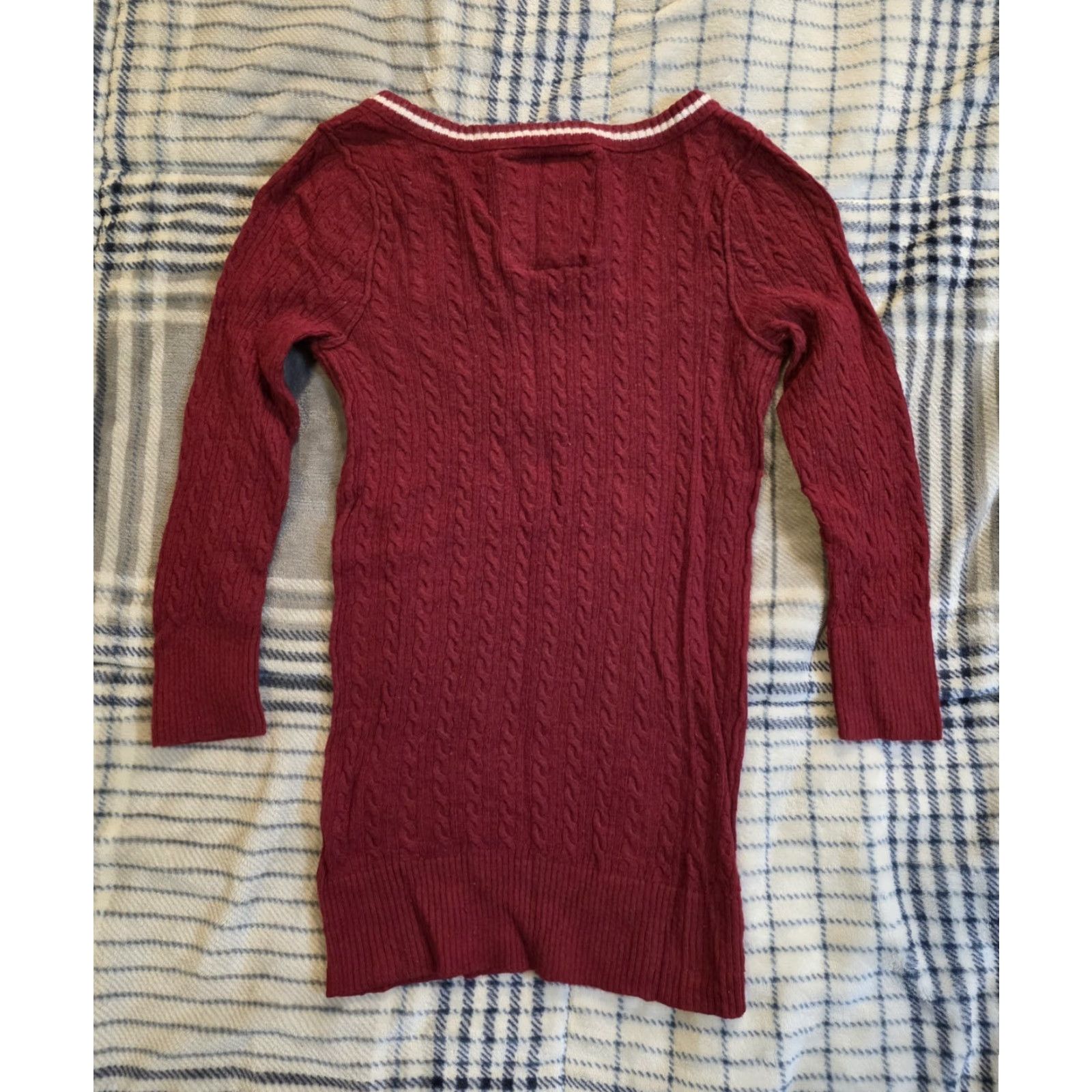 Abercrombie & Fitch VINTAGE Abercrombie & Fitch Cable Knit Long Sleeve Stretch Top Red Women's Large Blouse Slim V-Neck 3/4 Sleeve Embroidered Preppy 90s Casual Shirt Size L / US 10 / IT 46 - 2 Thumbnail